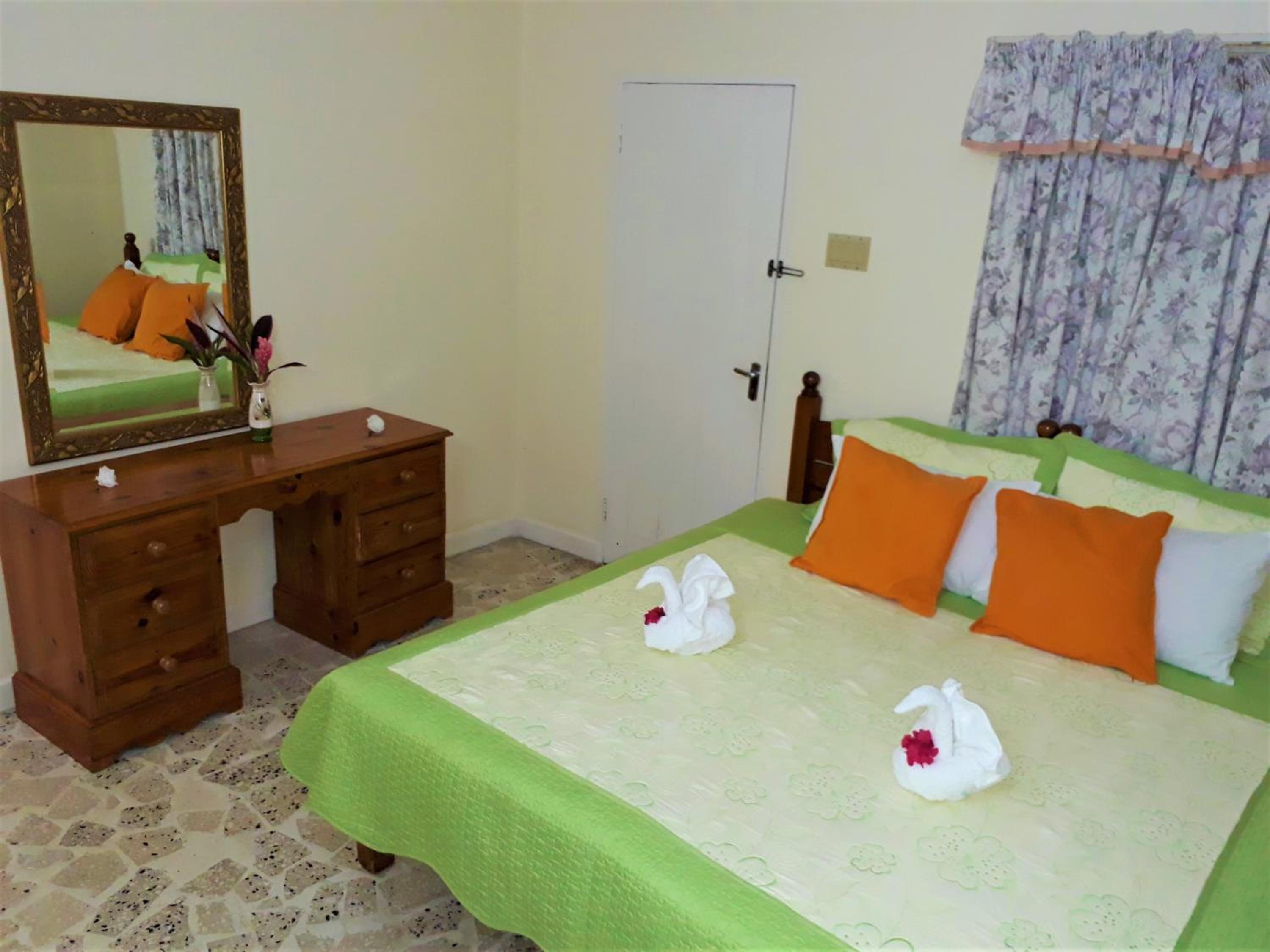 Paradise Inn