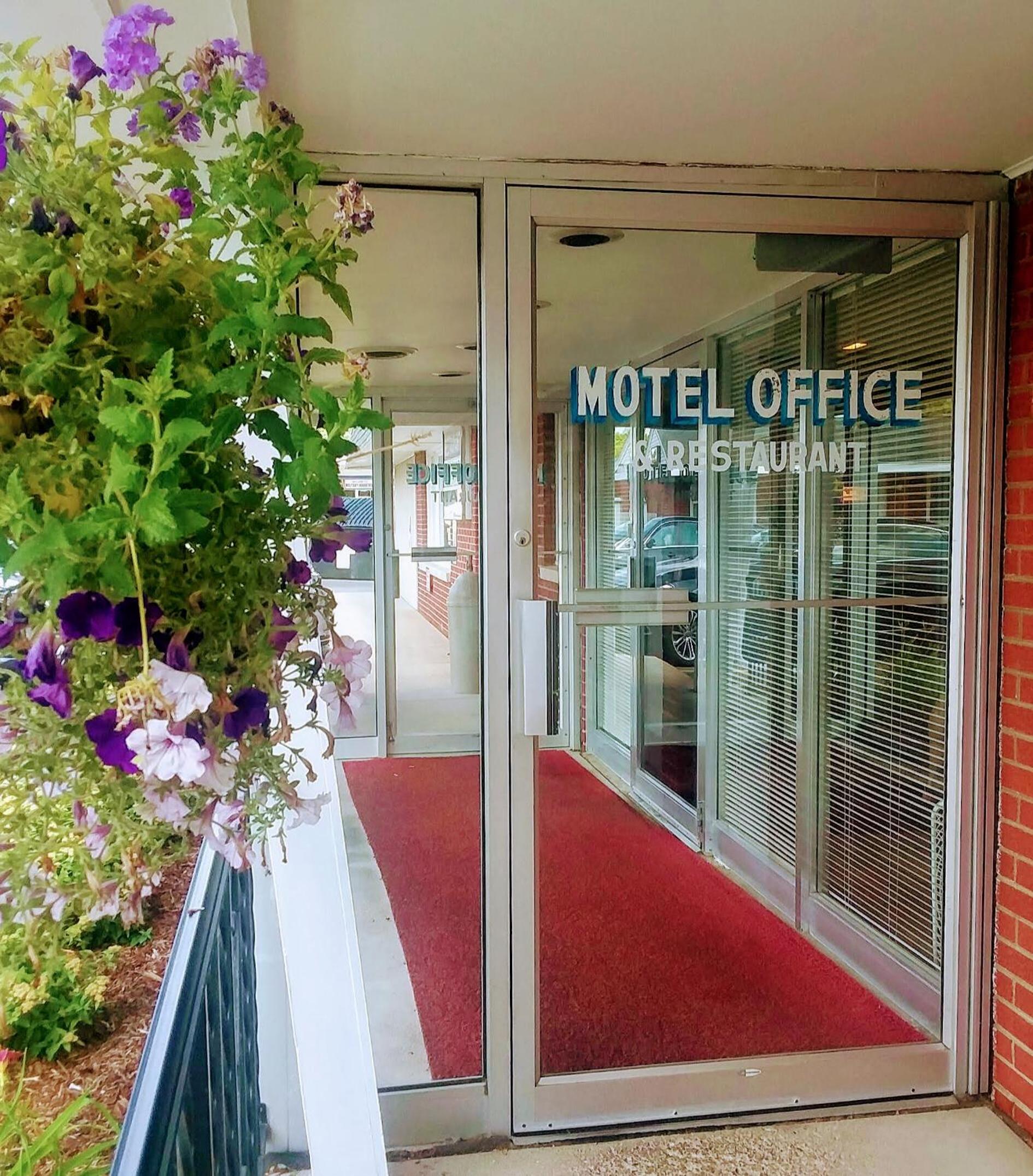 Bay Motel