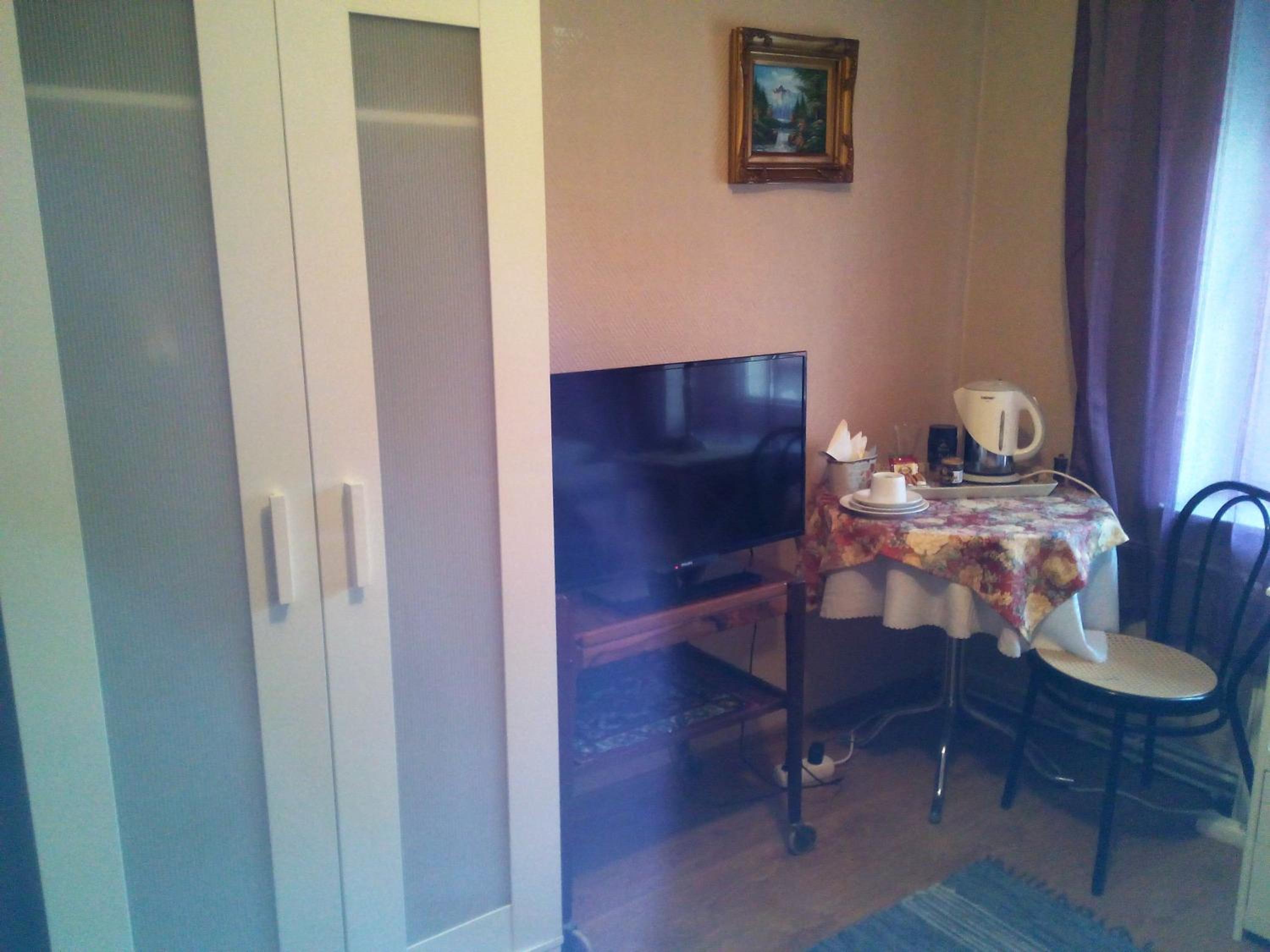 Photo 8