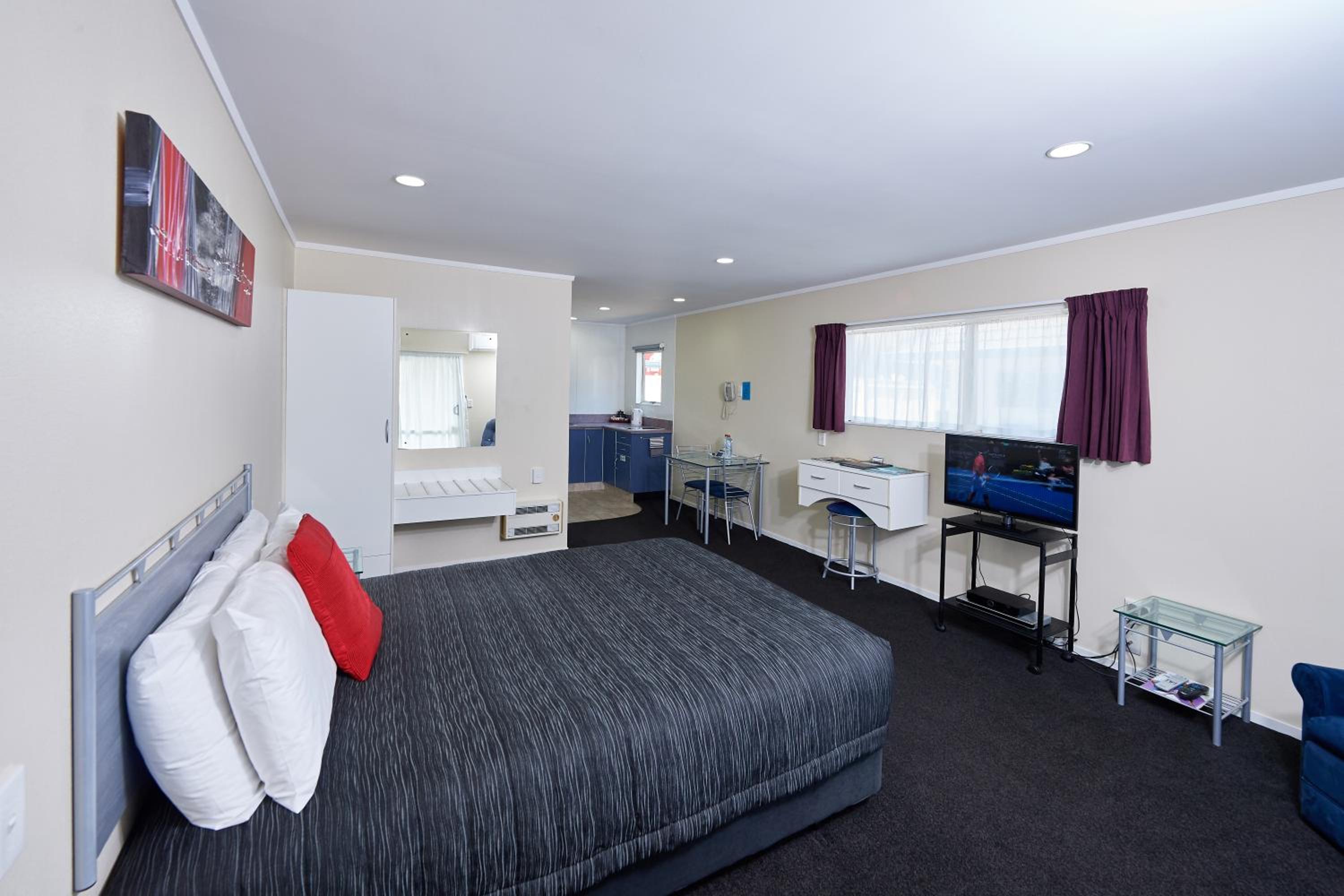 Livingston Motel