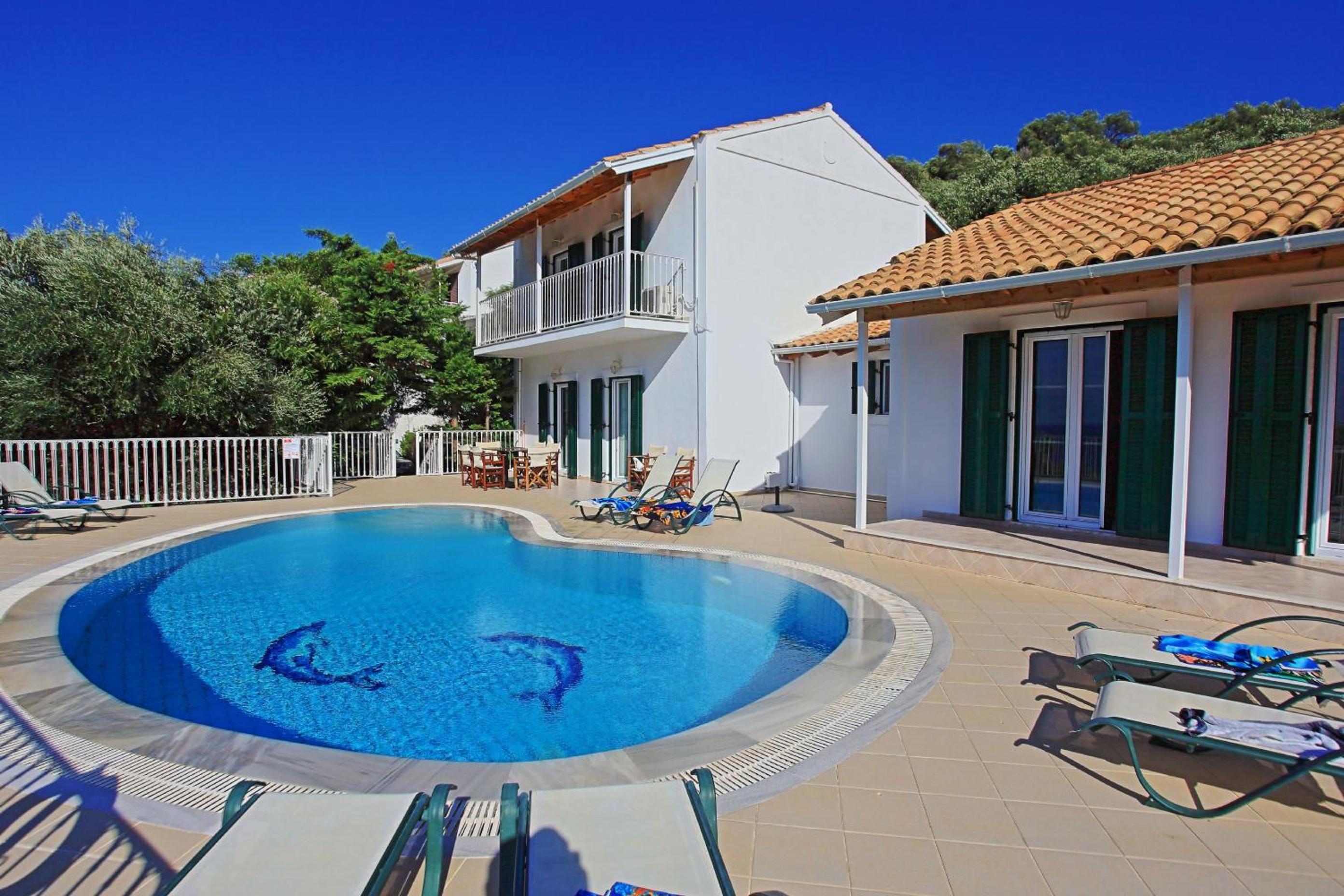 Beach Villa Oneiro photo 4
