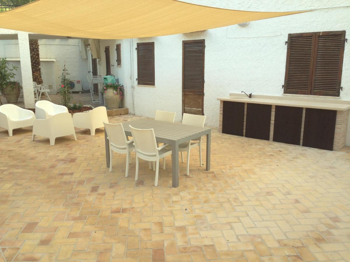 CASA ELEGANTE IN RIVA AL MARE CON AMPI SPAZI ESTERNI photo 2