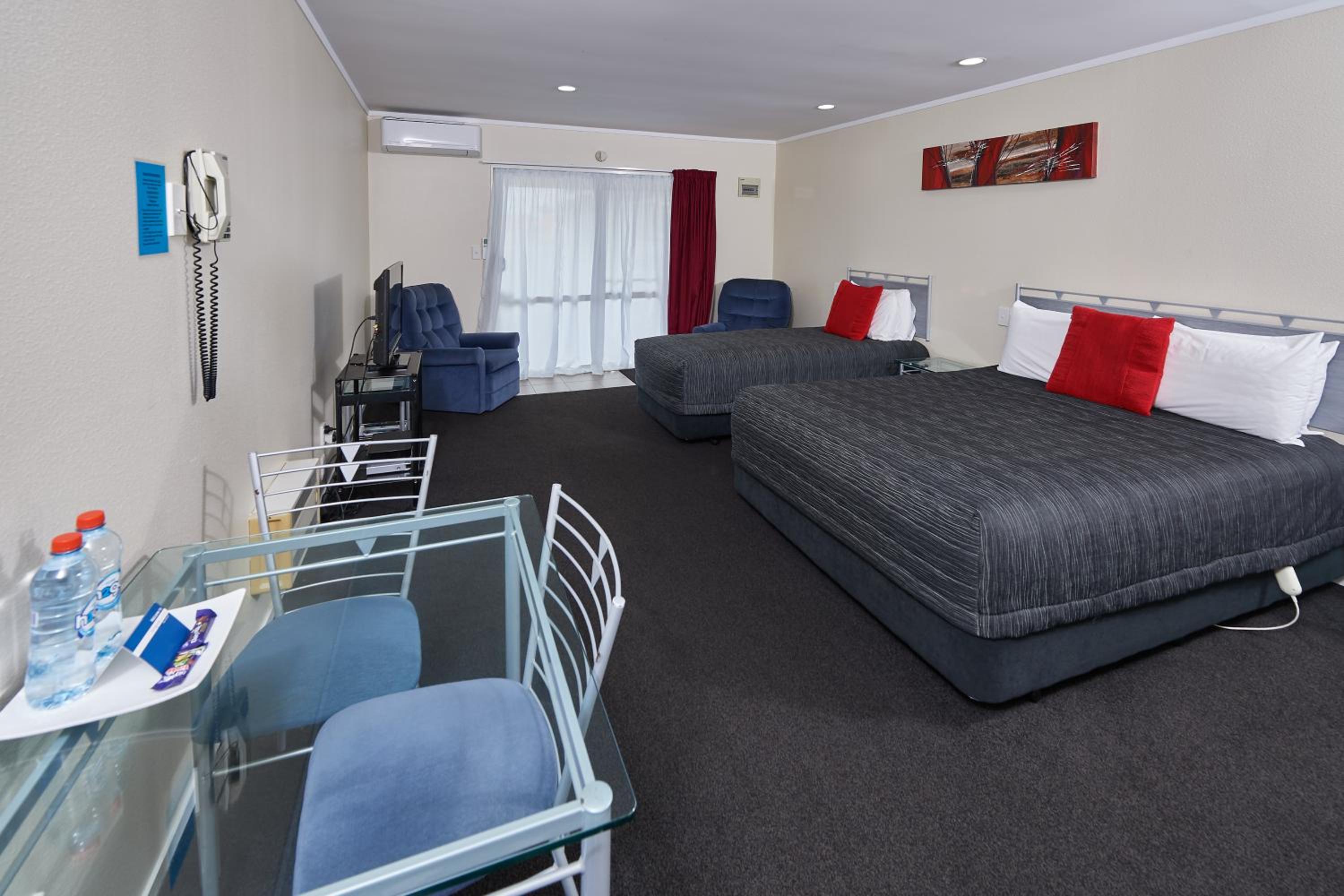 Livingston Motel