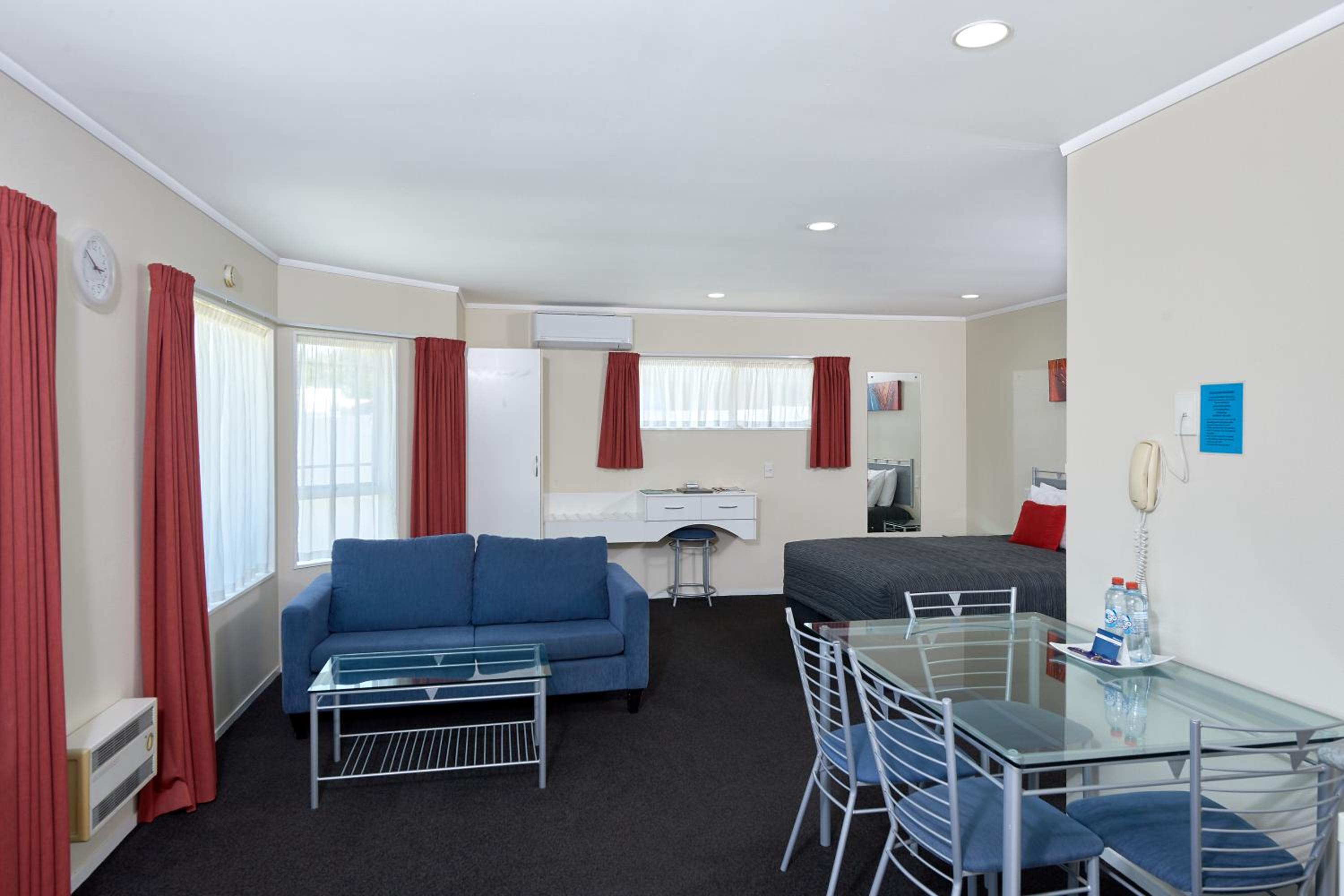 Livingston Motel