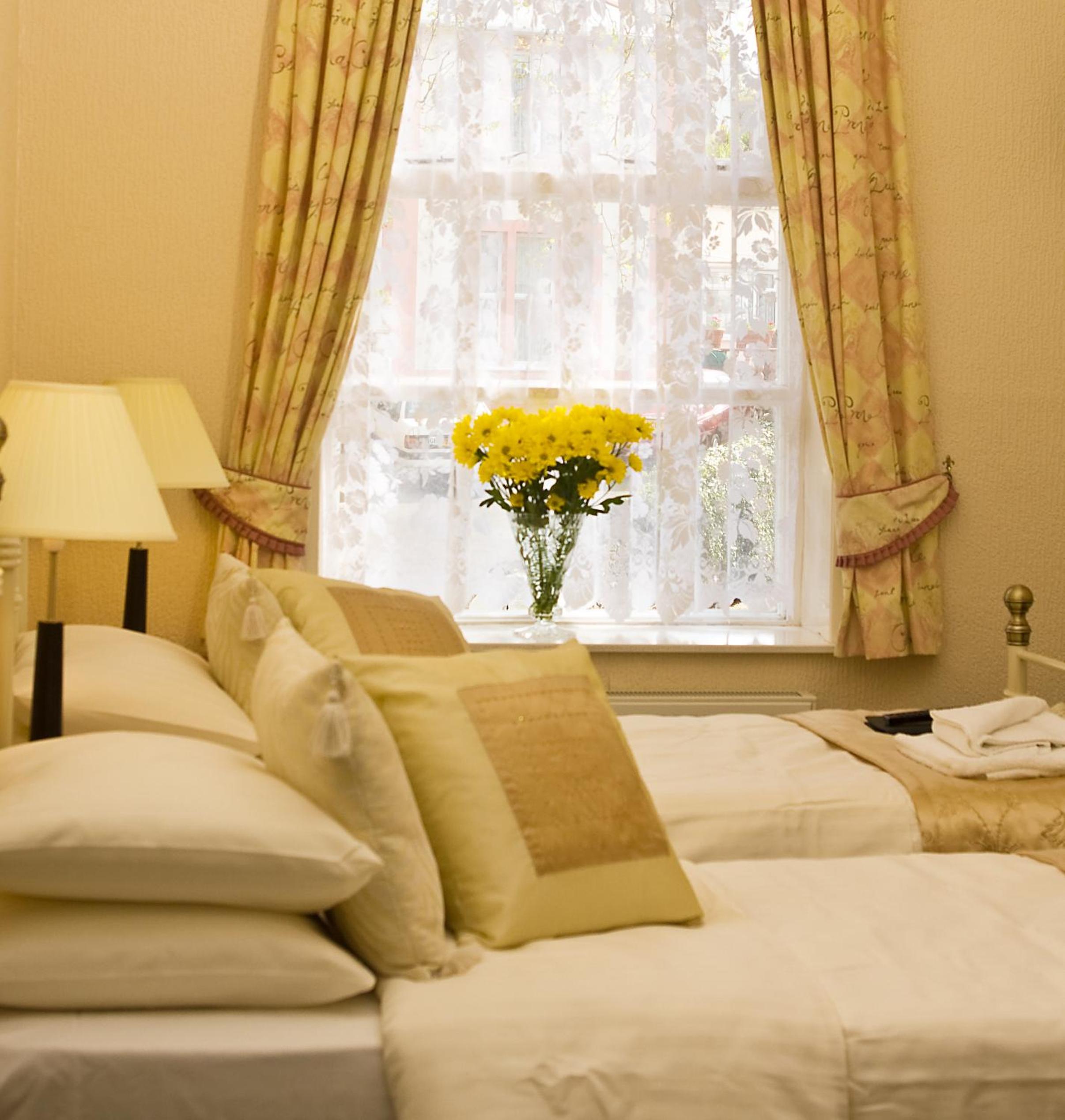 Tor Dean Guest House