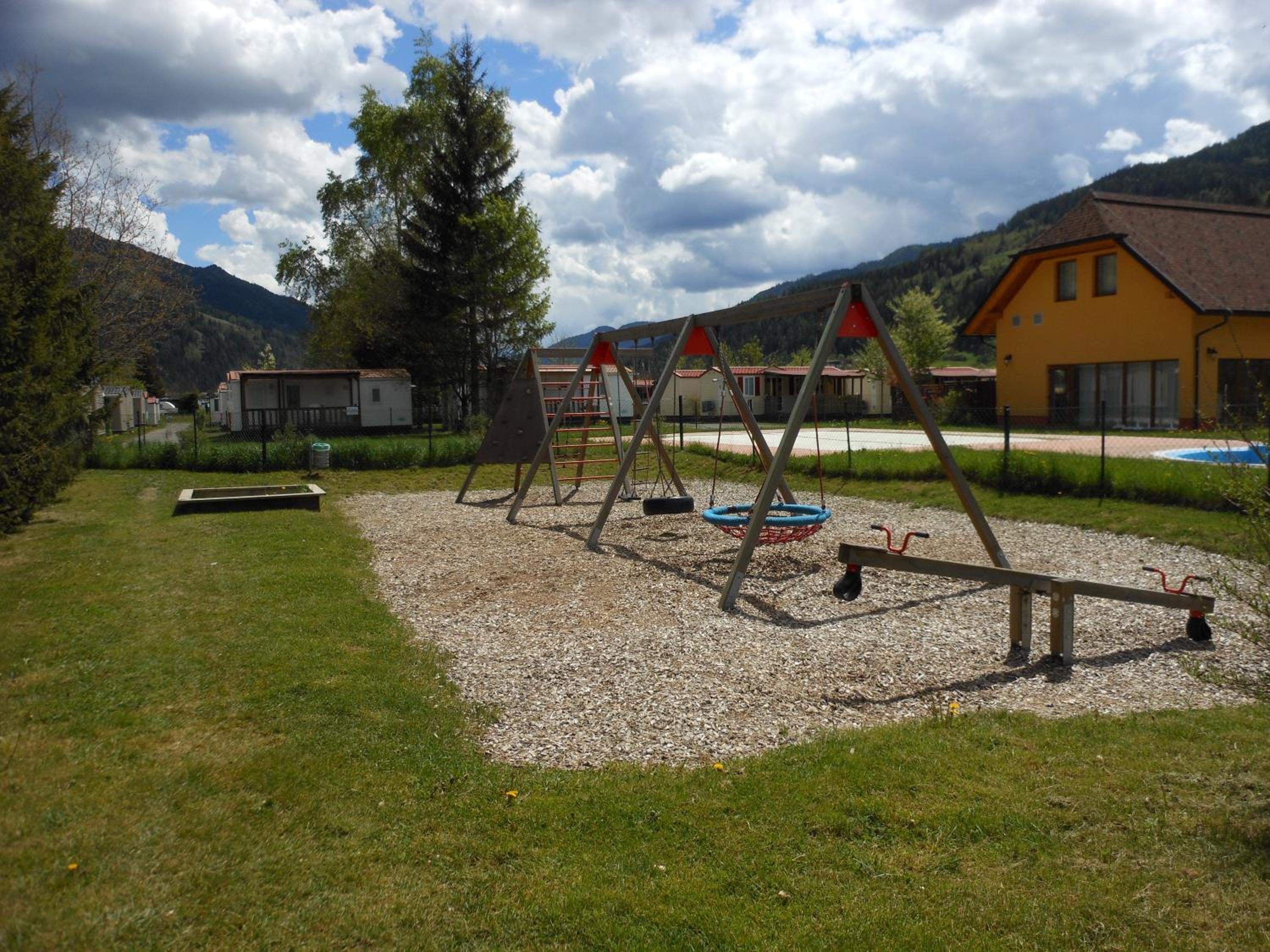 Albatross Mobile Homes on Camping Bella Austria view 2