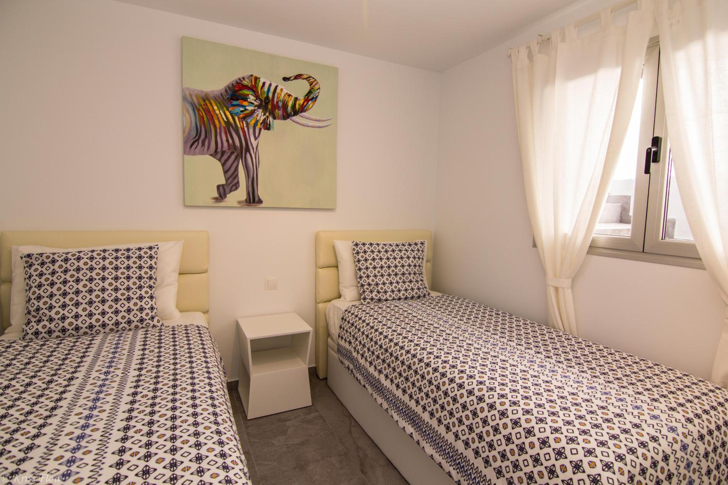 Los Gracioseros BUNGALOW 2