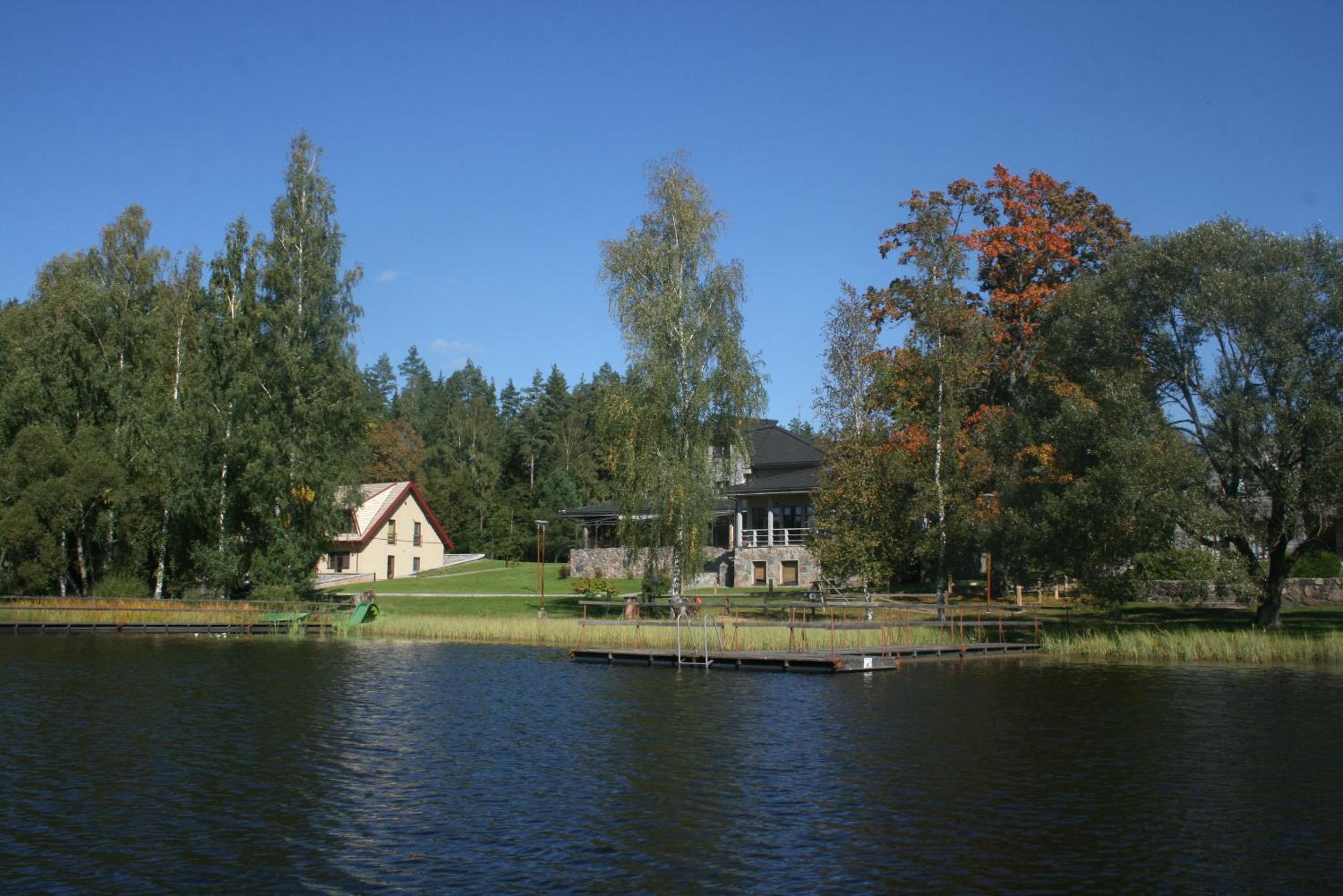 Photo 33