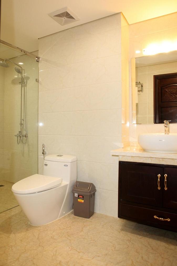 Monaco Building Double Queen Bedroom