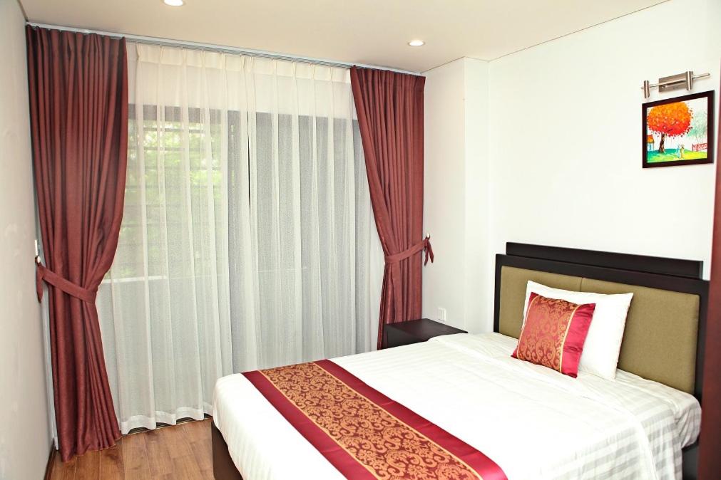 Monaco Building Double Queen Bedroom