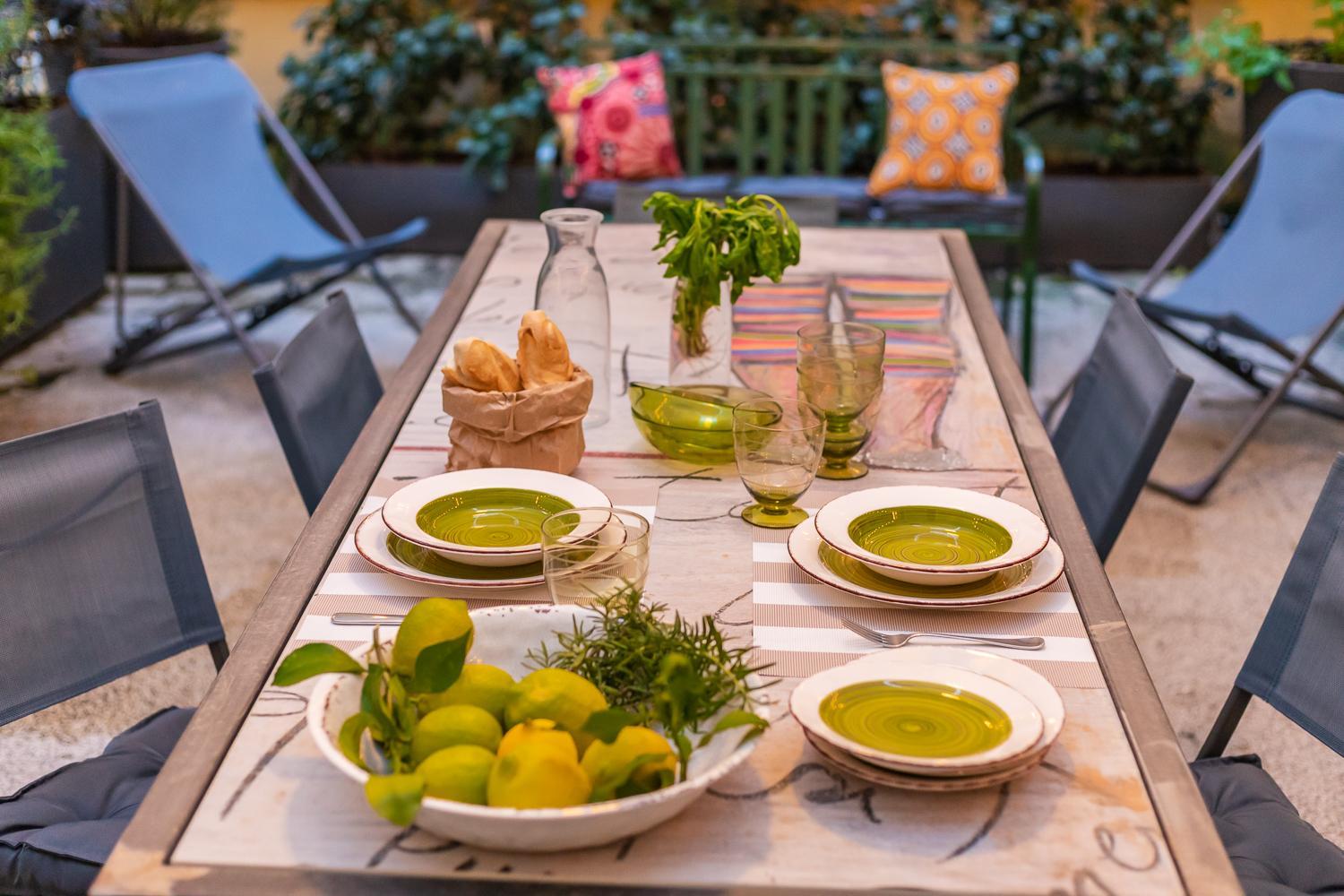 dining