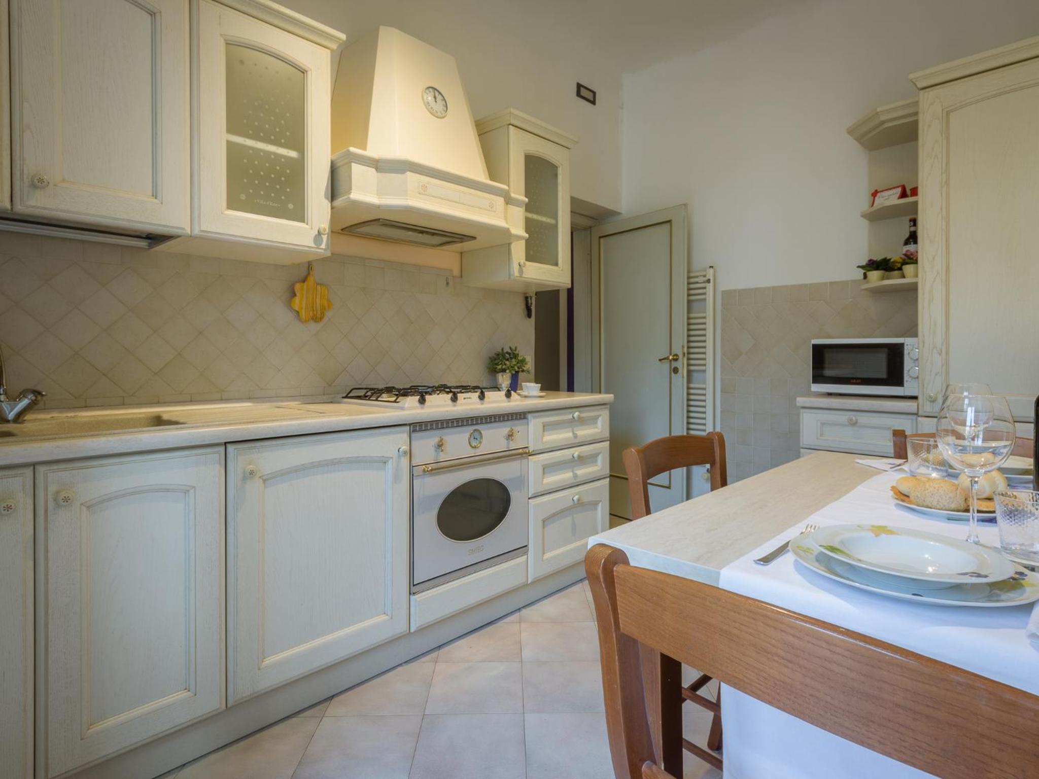 Paolo and Carlotta's Home - large and central apartment between two nice parks