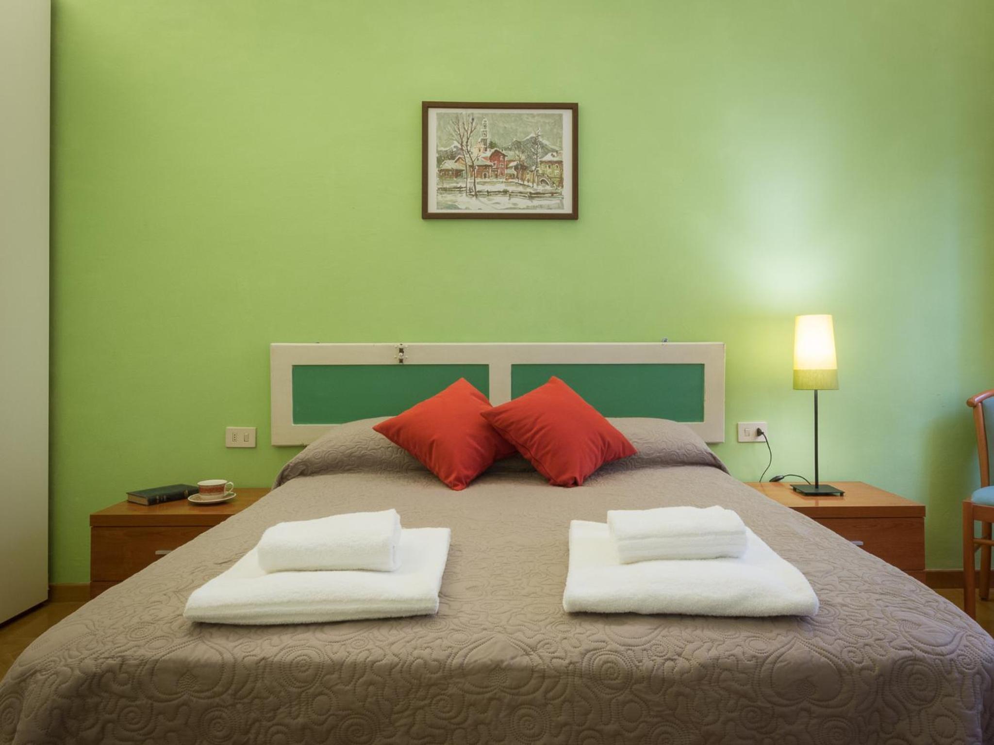 Paolo and Carlotta's Home - large and central apartment between two nice parks