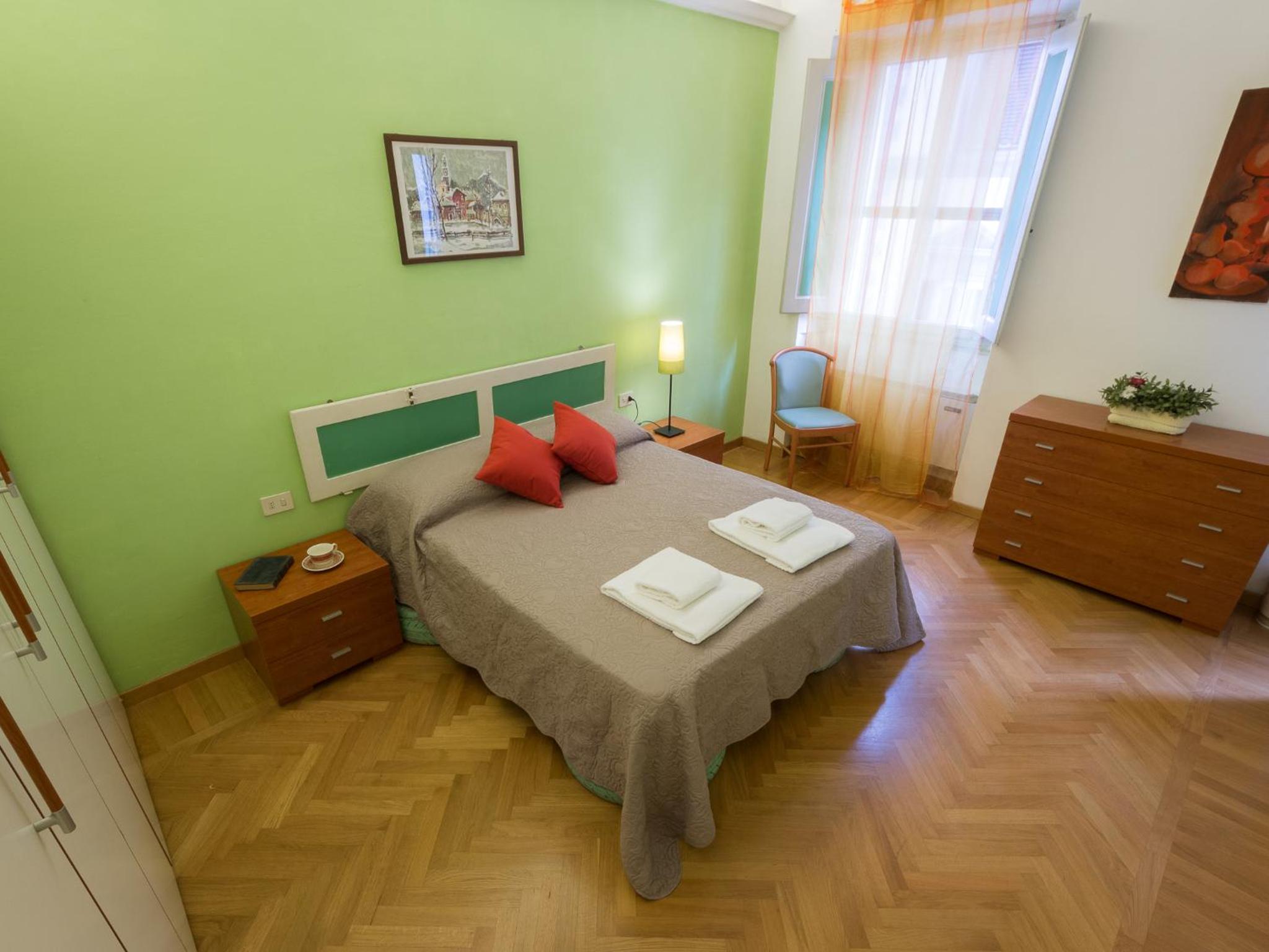 Paolo and Carlotta's Home - large and central apartment between two nice parks