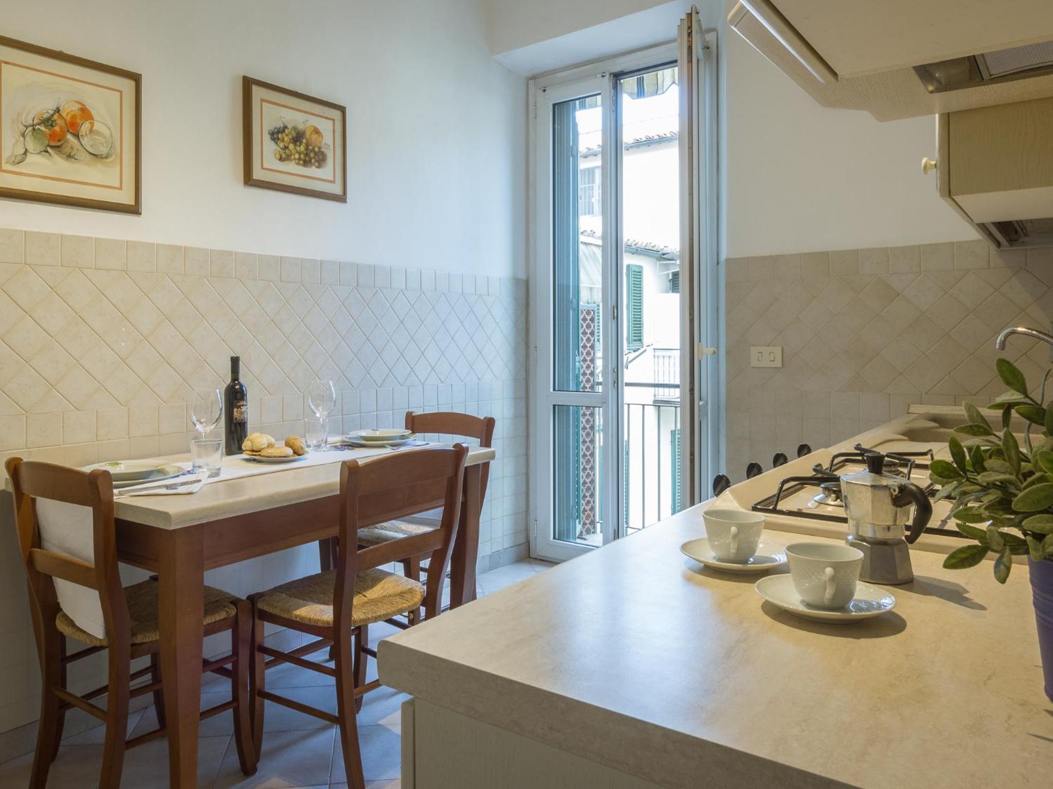 Paolo and Carlotta's Home - large and central apartment between two nice parks