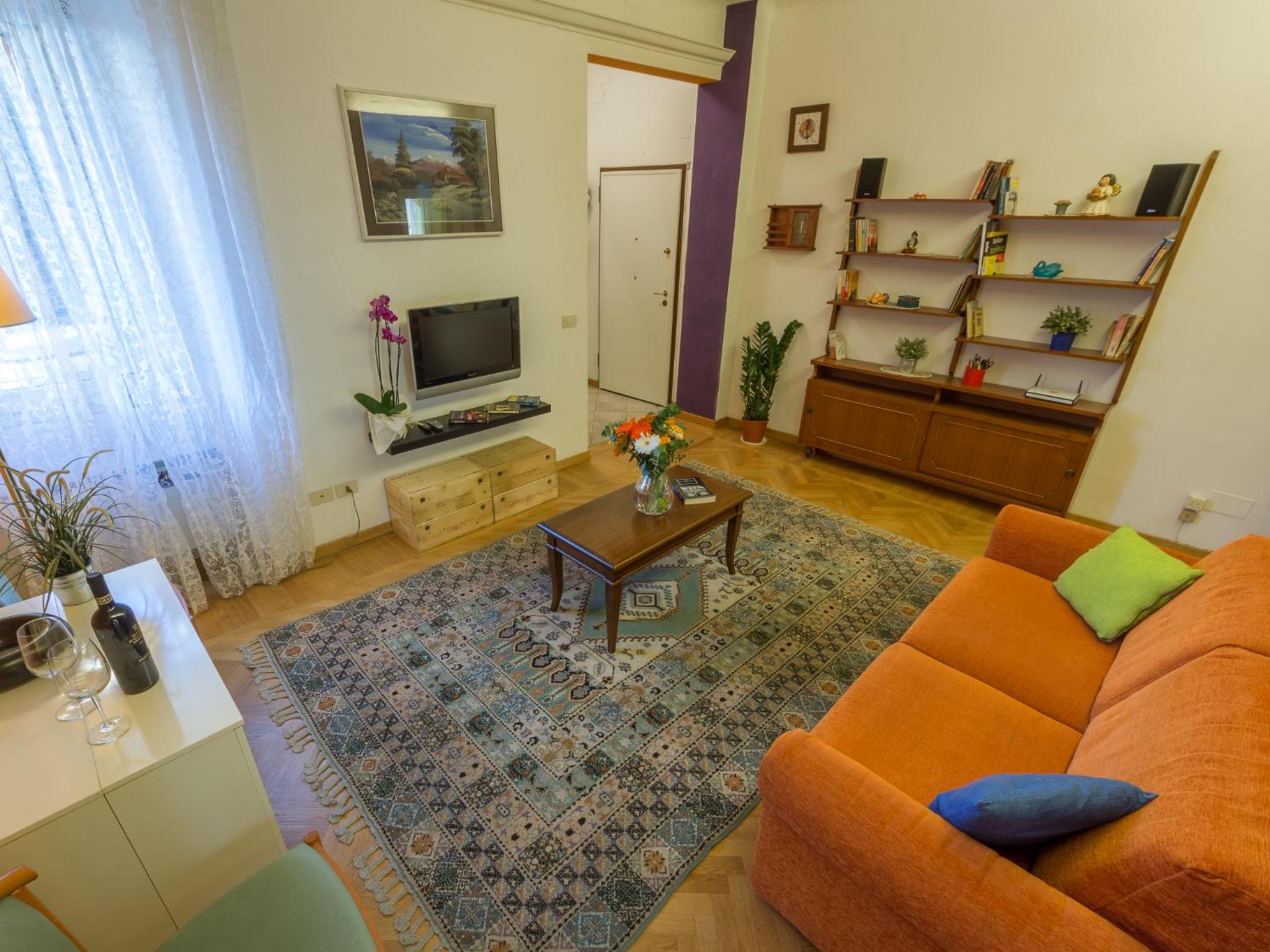 Paolo and Carlotta's Home - large and central apartment between two nice parks