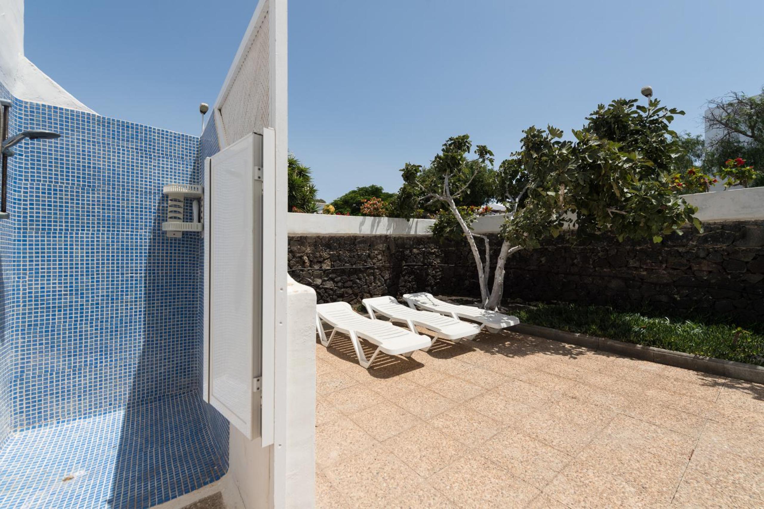 2BR Beach House - Solarium & Shower Terrace - 13 photo 4