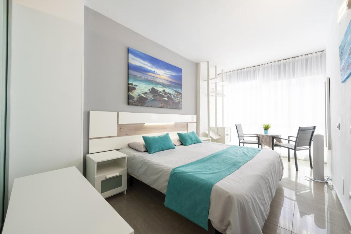 1st Line Studio Las Canteras Beach - Wifi photo 1