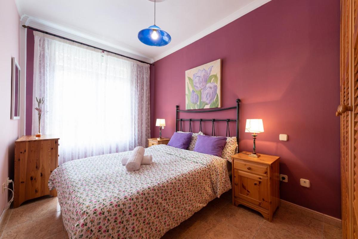 Spacious 3BR 5 min Walk to Las Canteras - Parking photo 1