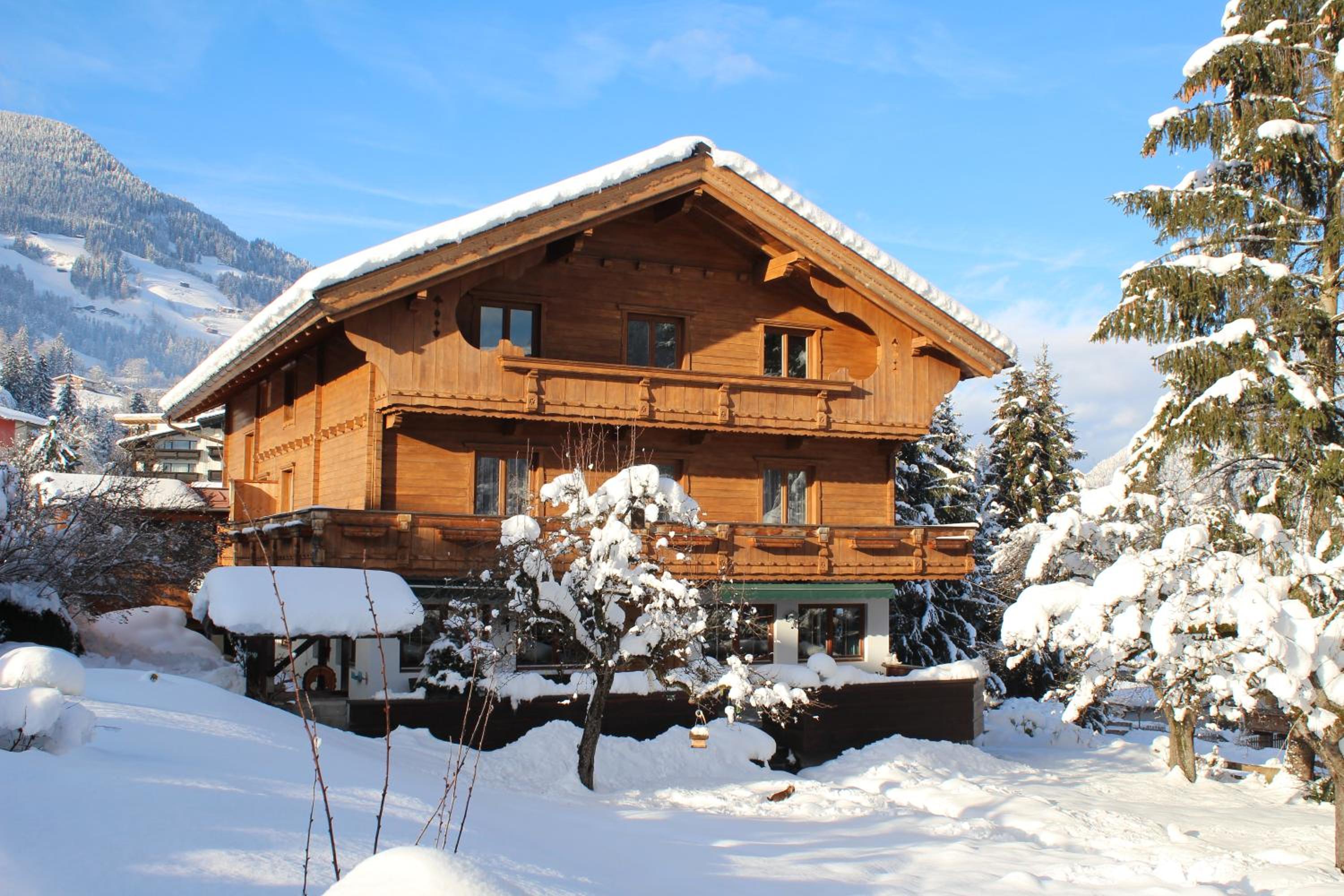 HILLSIDE Apartments Pircher view 2