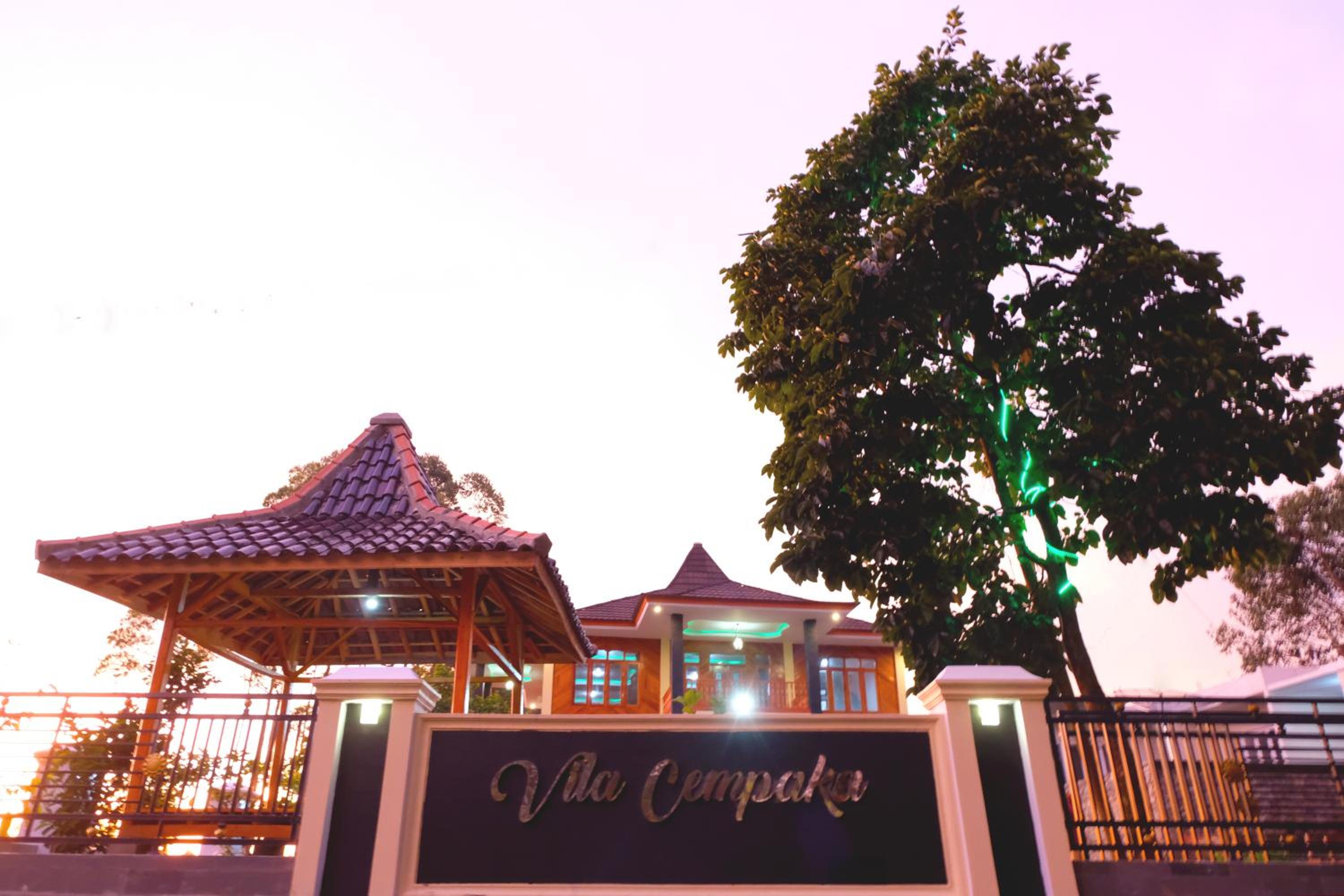 Villa Cempaka Pangalengan view 4