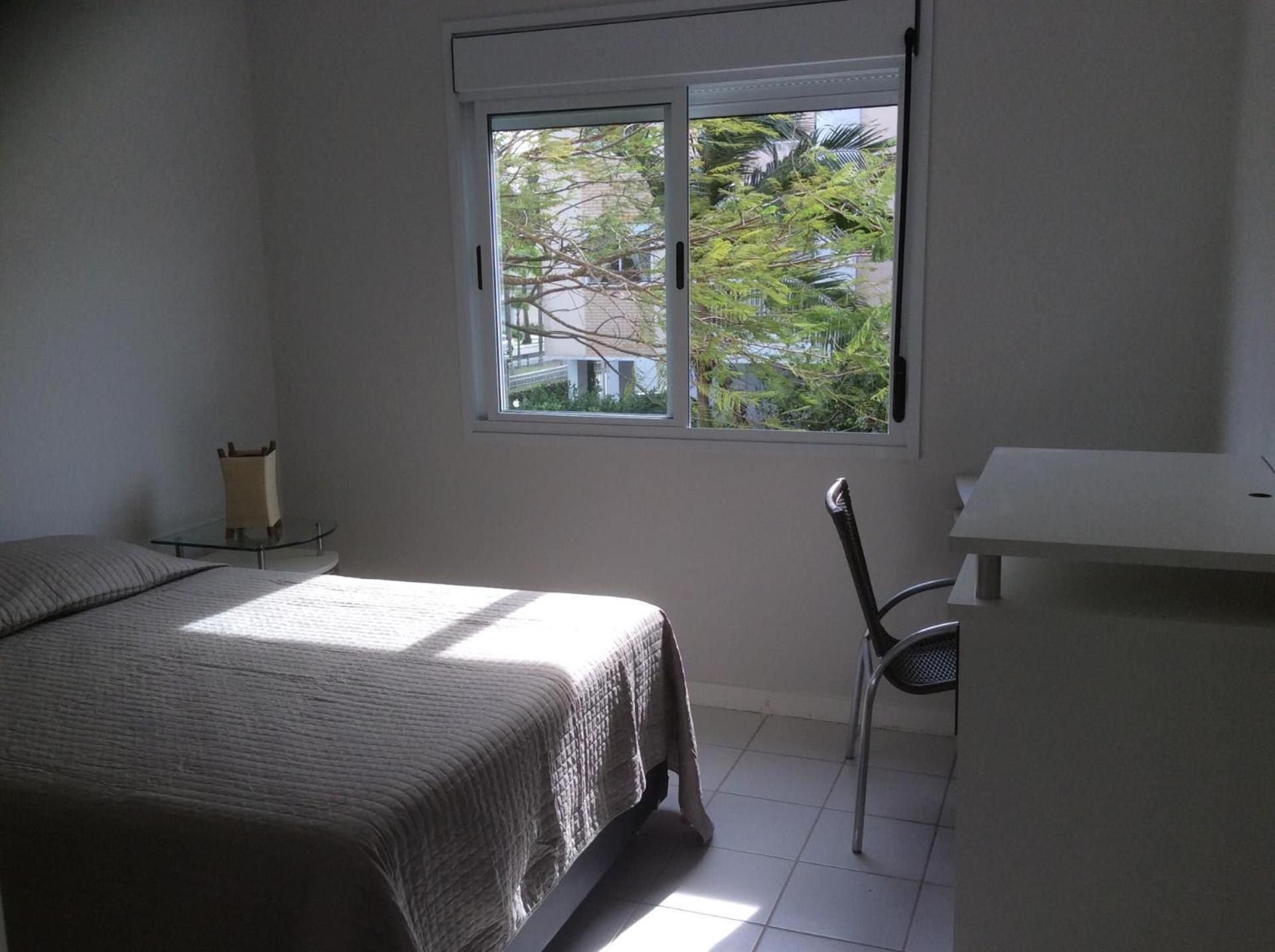 Bem localizado com sacada, churrasqueira, garagem e split view 4