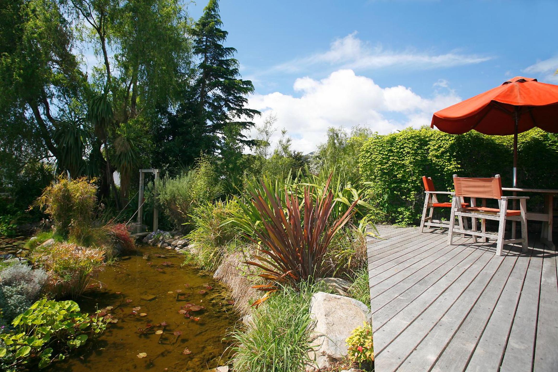 Joya Garden & Villa Studios