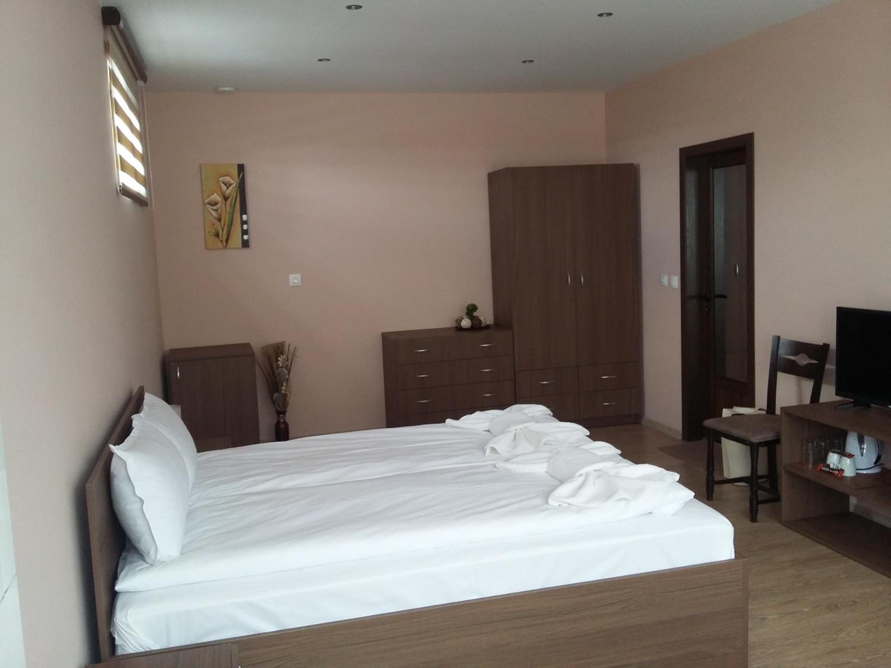 Guest House Ideal