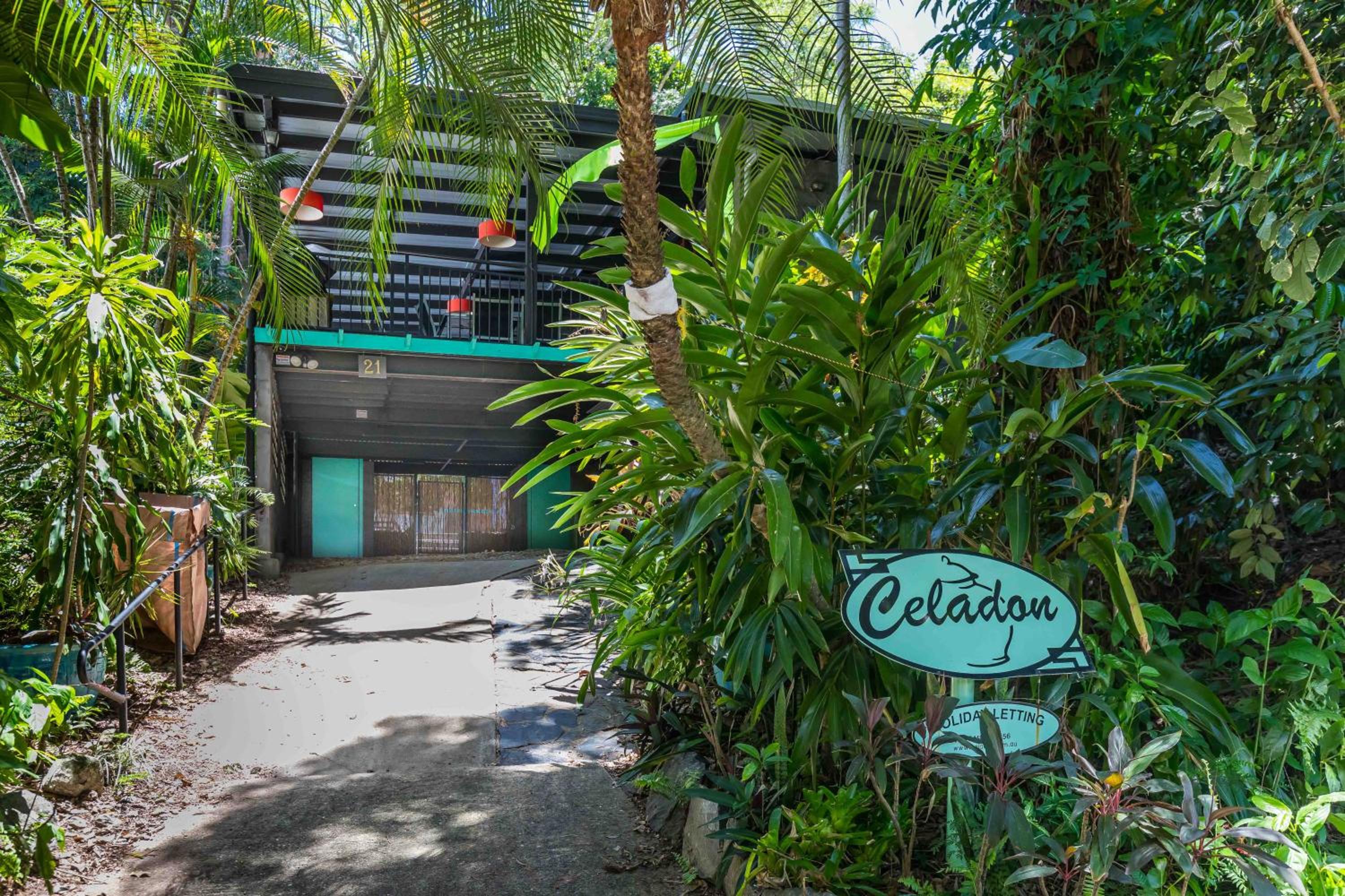 Hotel Celadon Holiday House