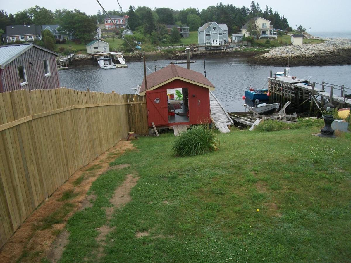 Sal's Bed and Breakfast by the Sea