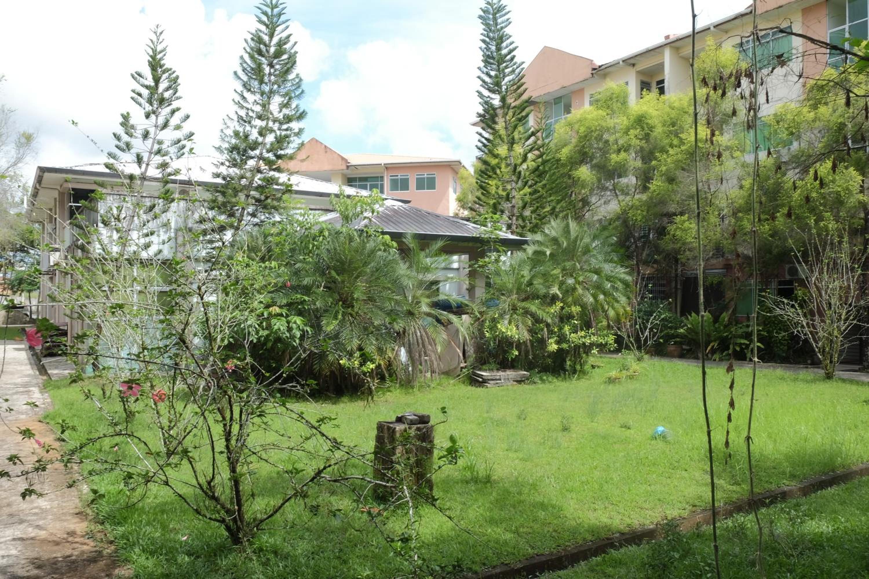 Natol Homestay - Kuching Home Penthouse Airport Road photo 7