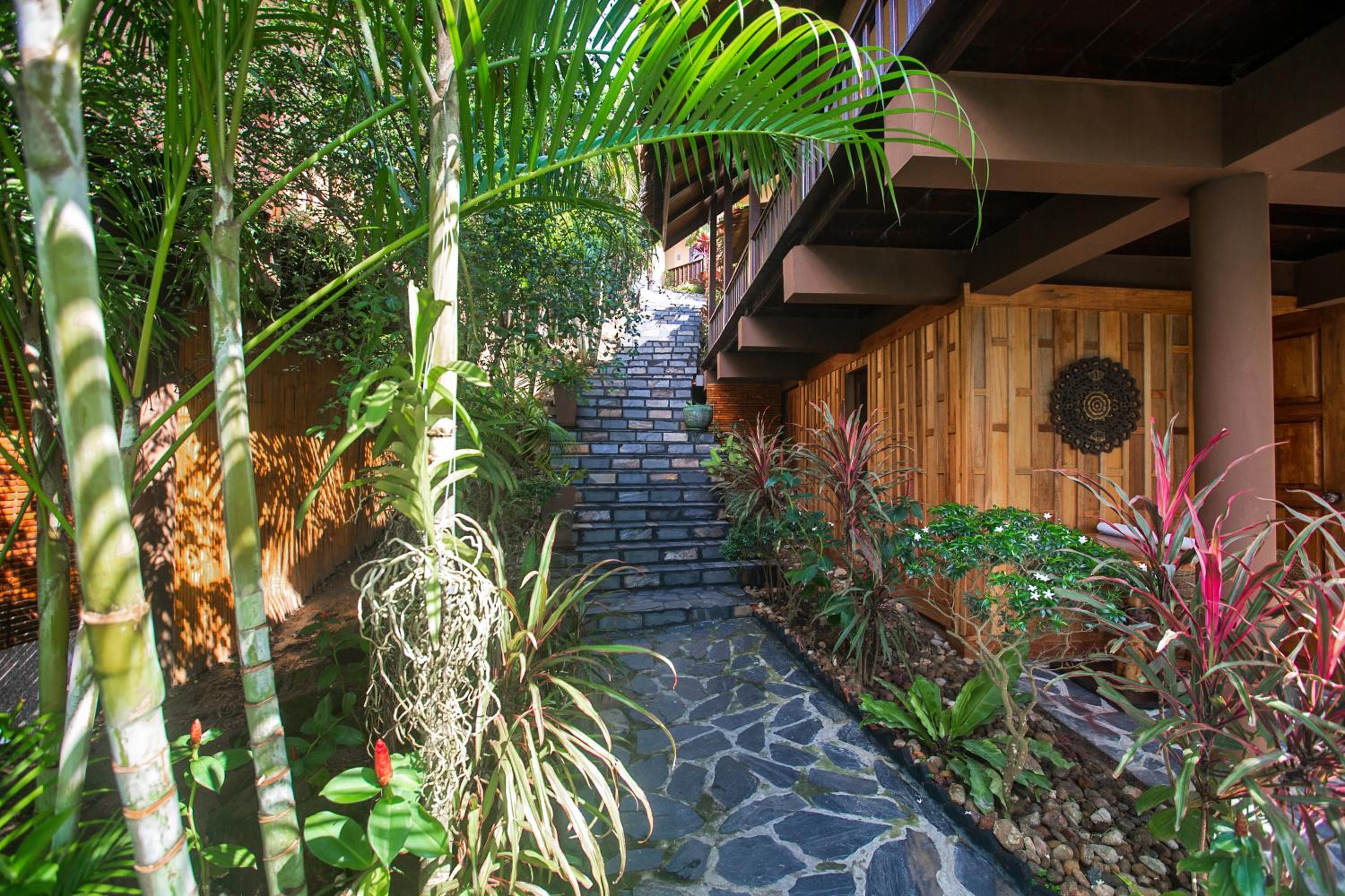 Beyond The Blue Horizon Boutique Bungalows