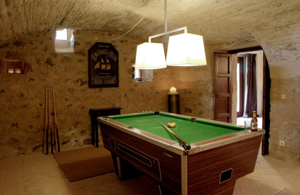 Luxuriously restored farmhouse near Girona in the heart of Catalunya