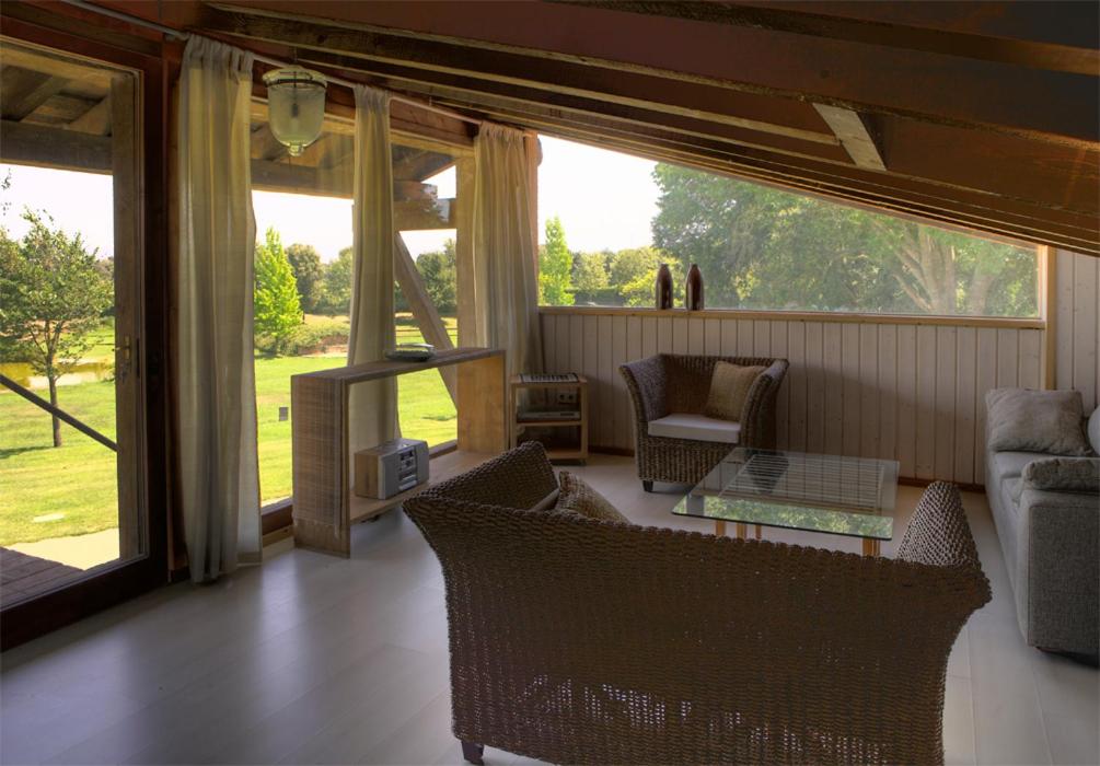 Luxuriously restored farmhouse near Girona in the heart of Catalunya