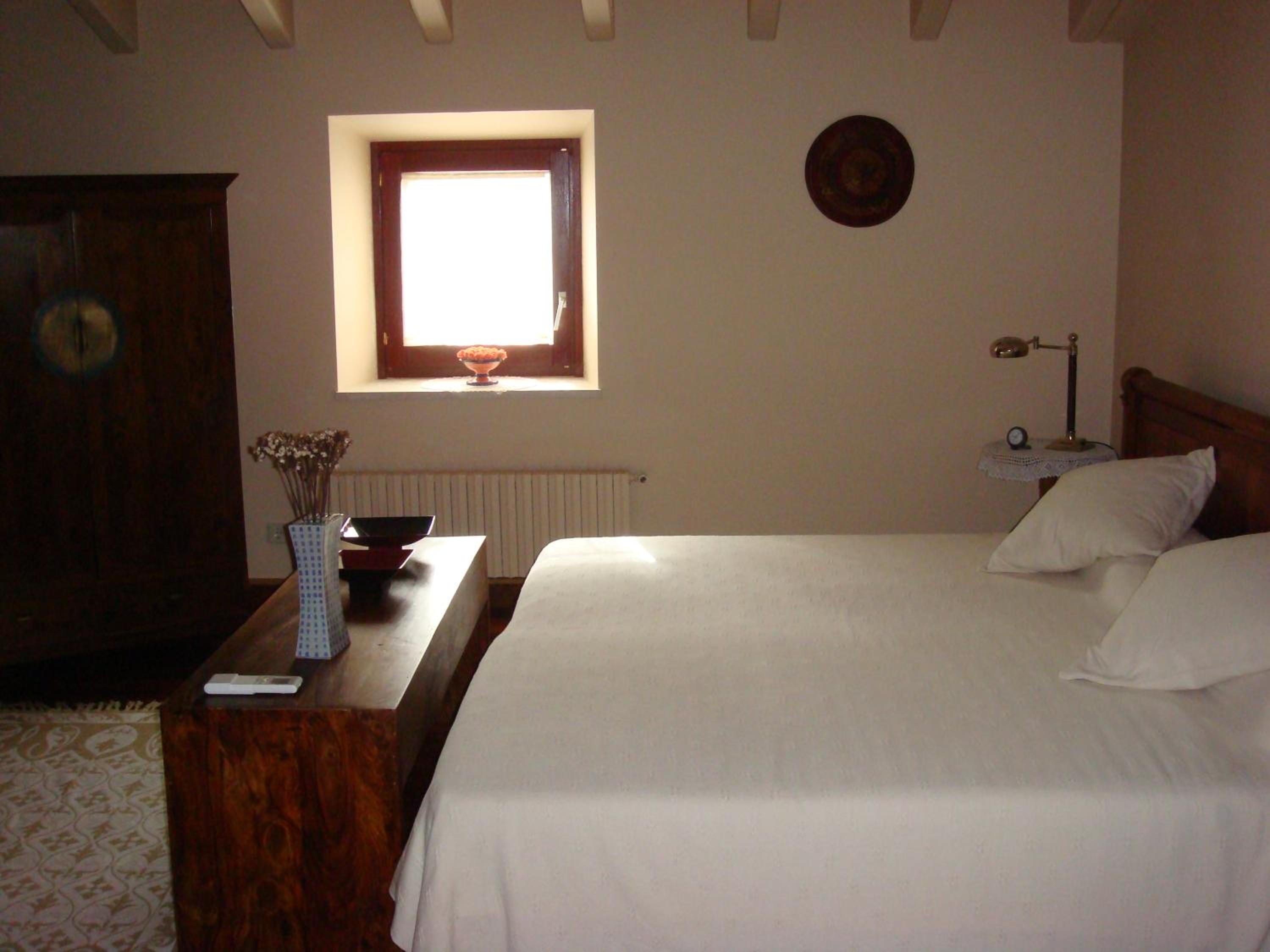 Luxuriously restored farmhouse near Girona in the heart of Catalunya