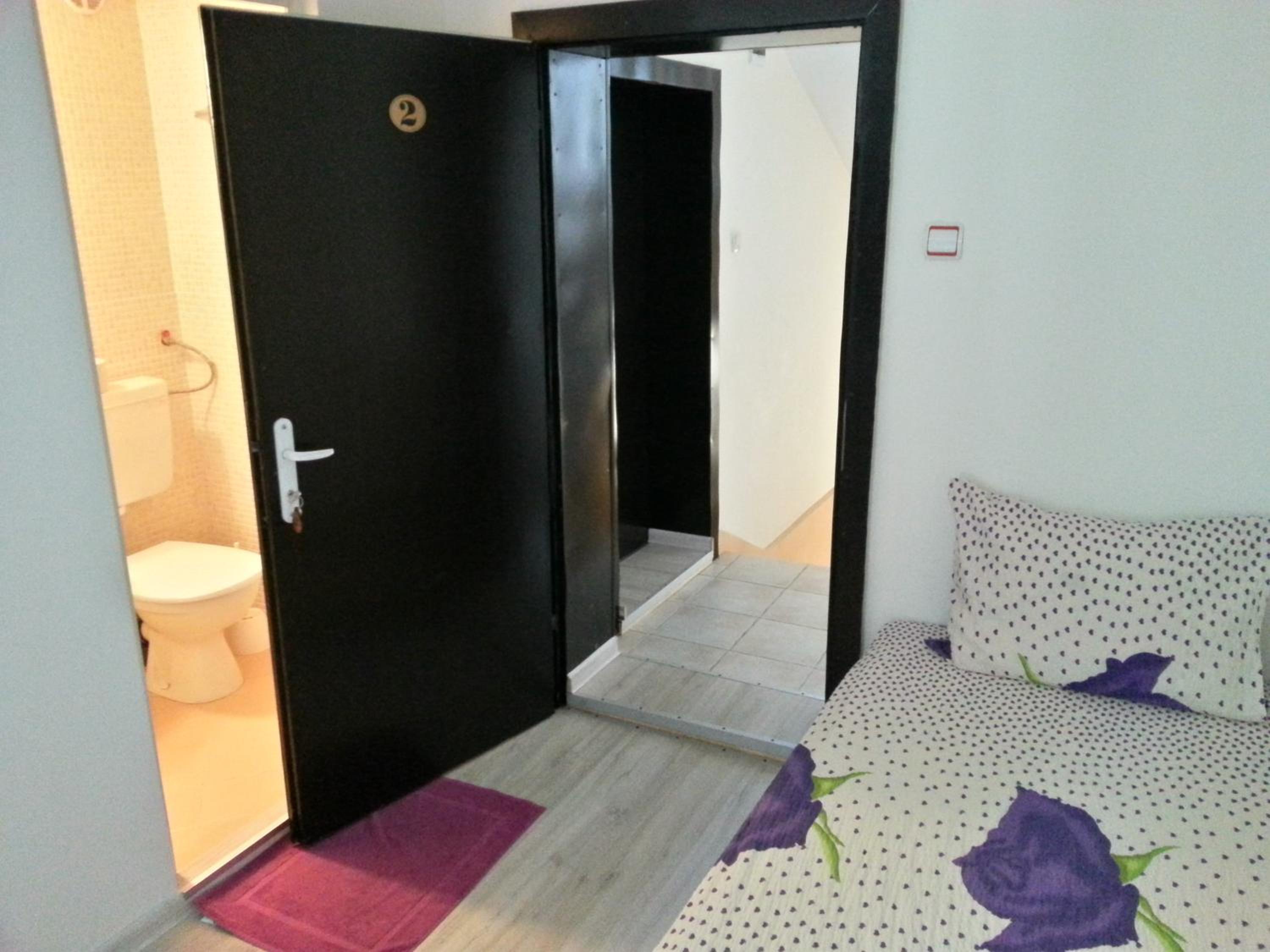 Guest House Bedrock