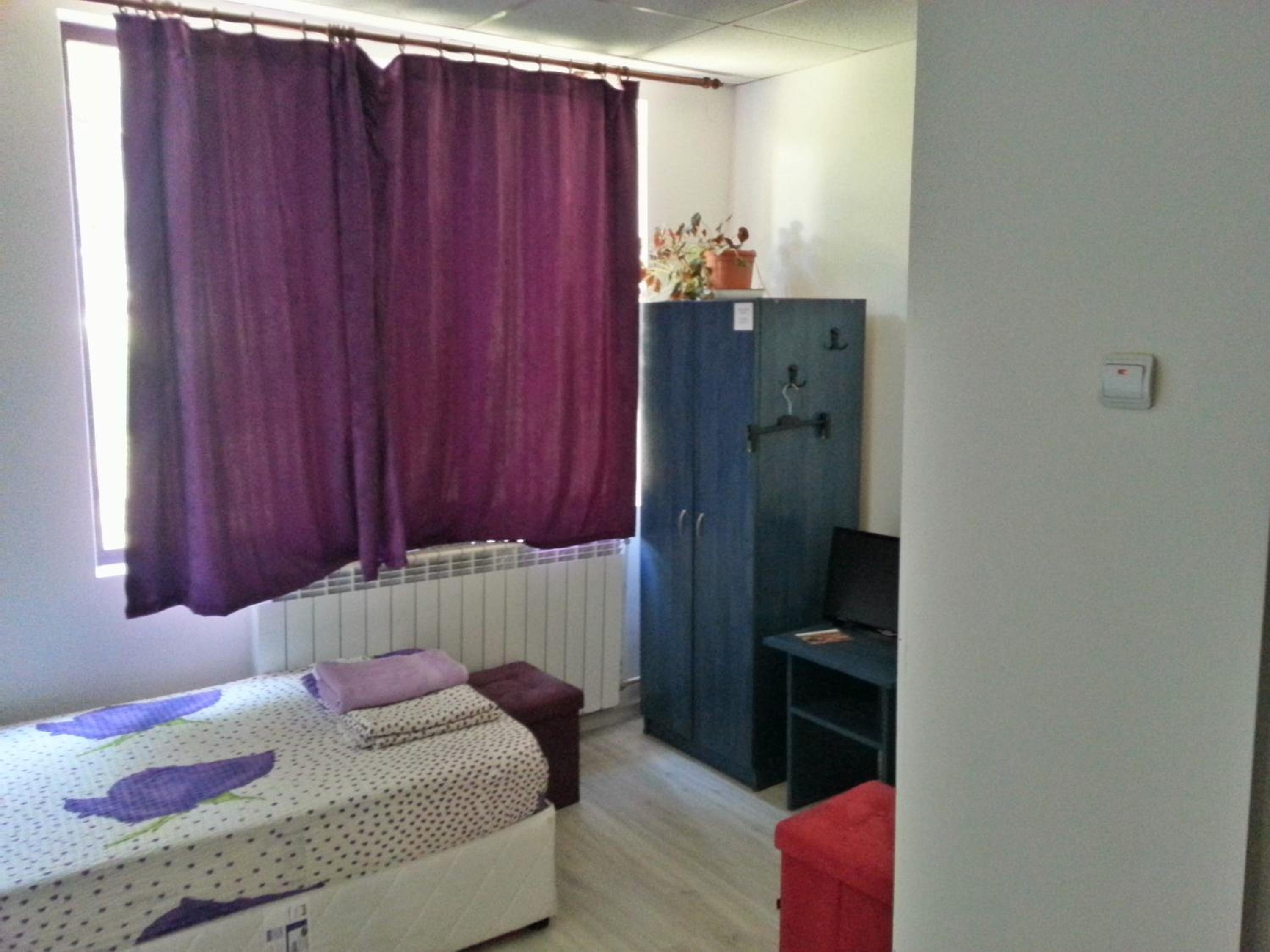 Guest House Bedrock