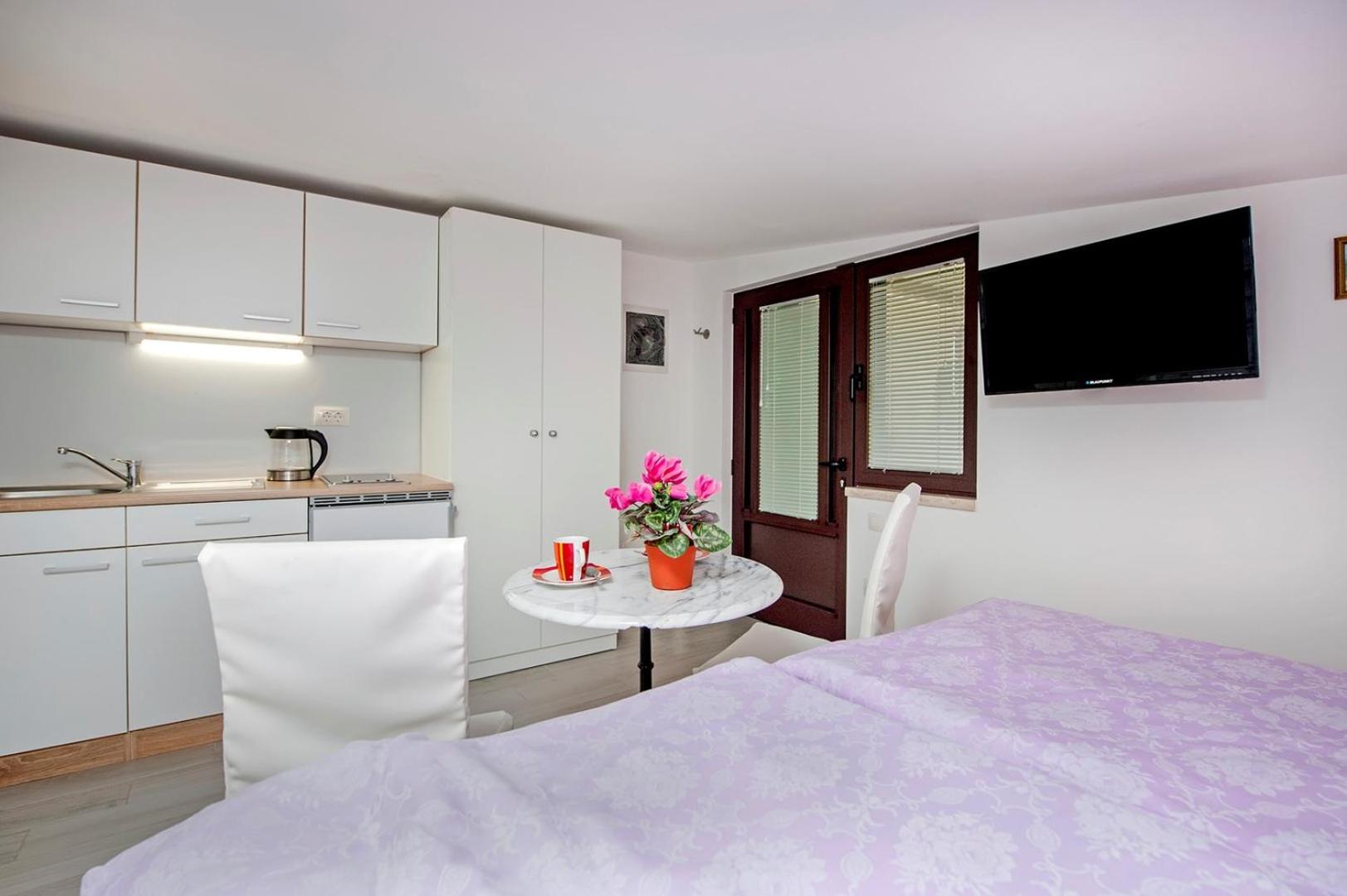 Keser Apartments