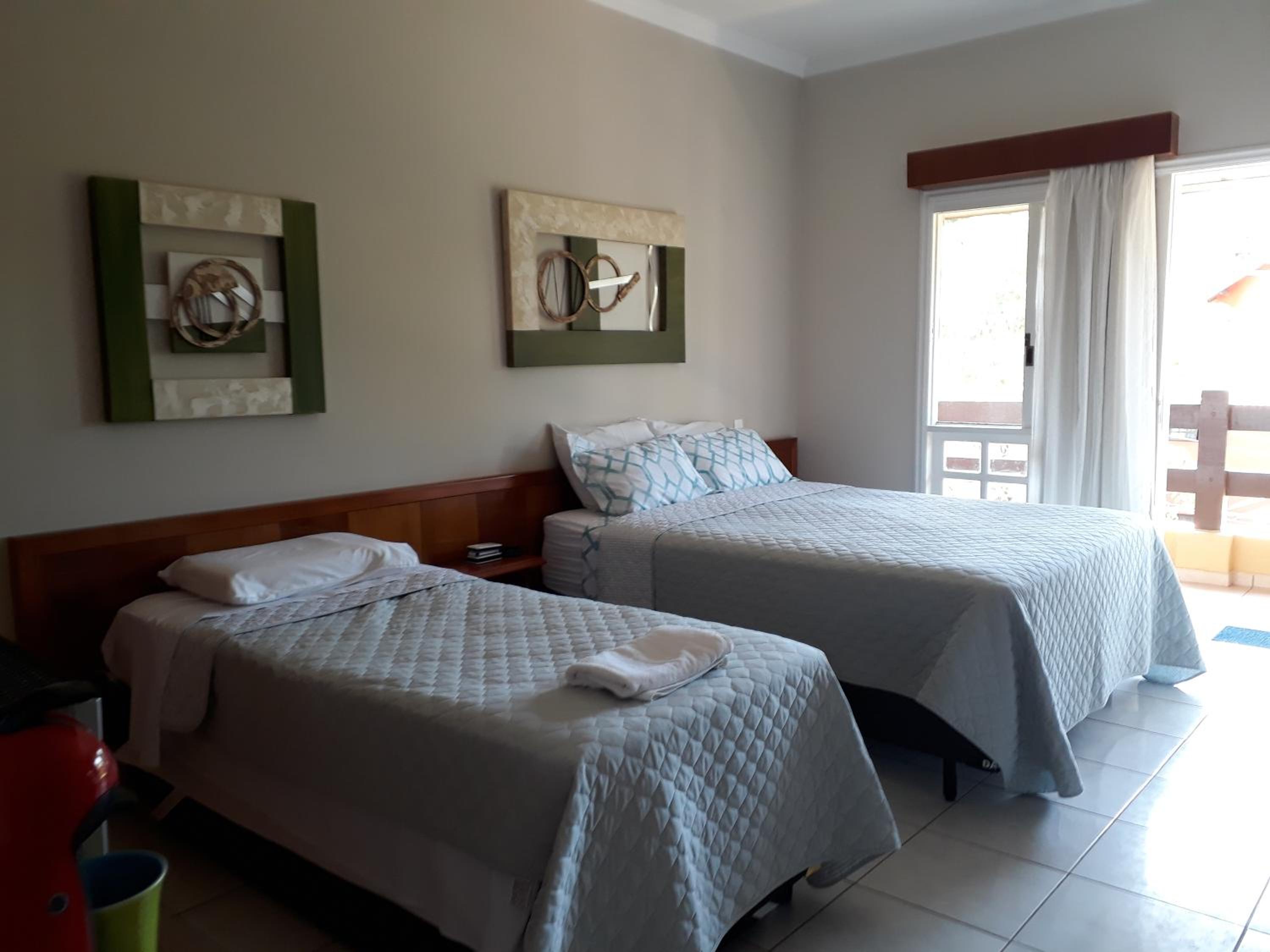 Amarilis Flat Service