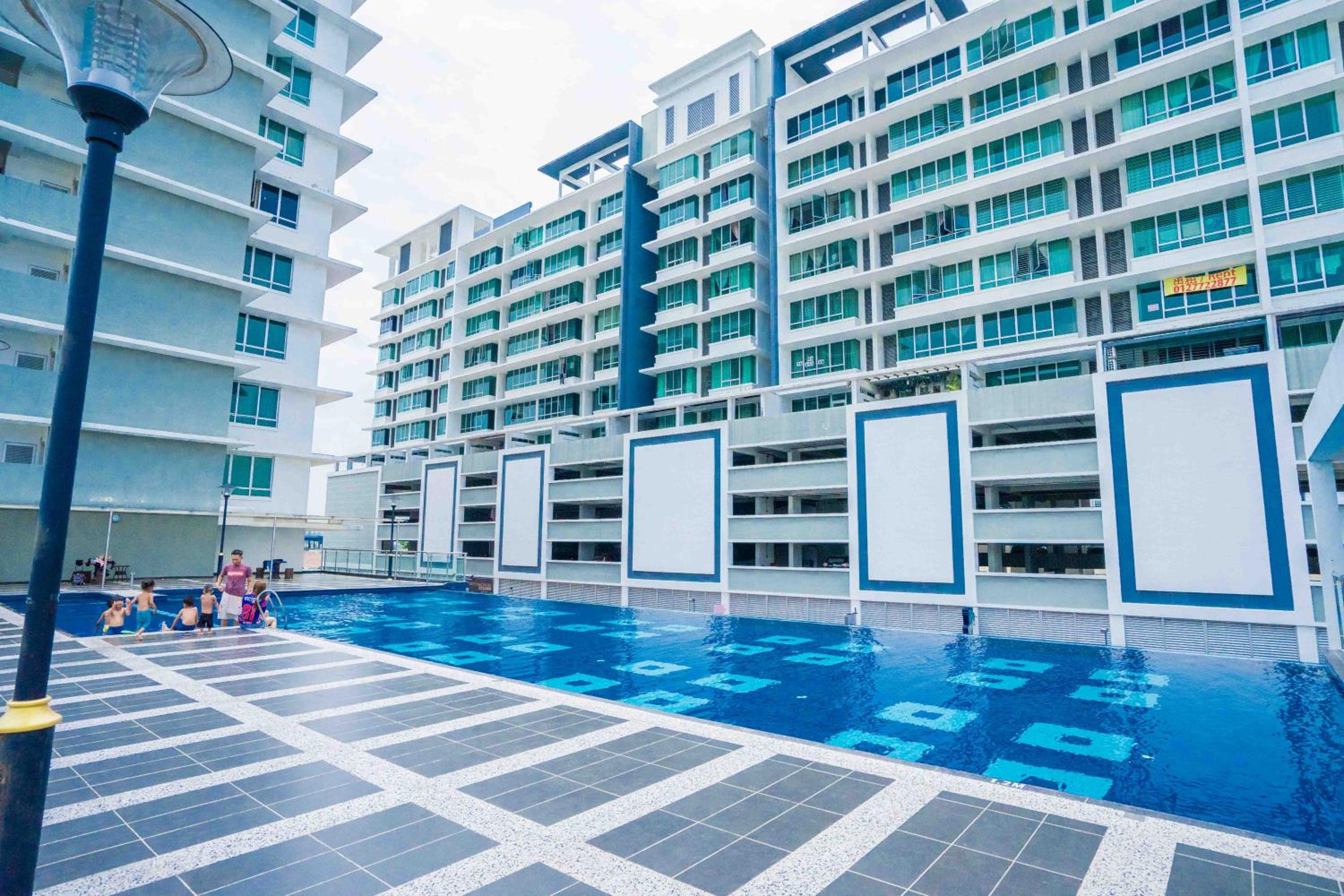 Shawn's Akademic Suites Sky View B#11-27 (肖恩天空之城) at Mount Austin