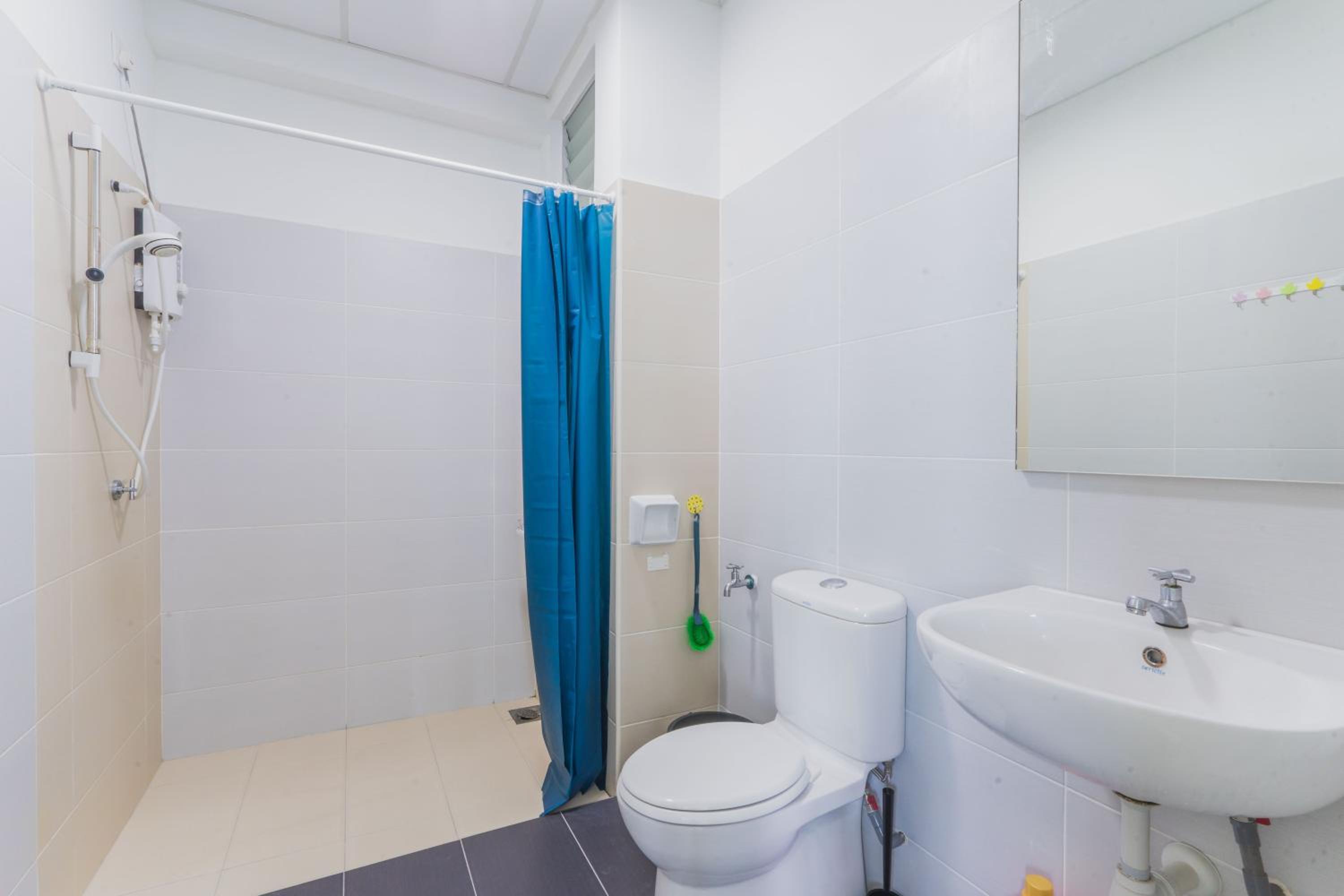 Shawn's Akademic Suites Sky View B#11-27 (肖恩天空之城) at Mount Austin