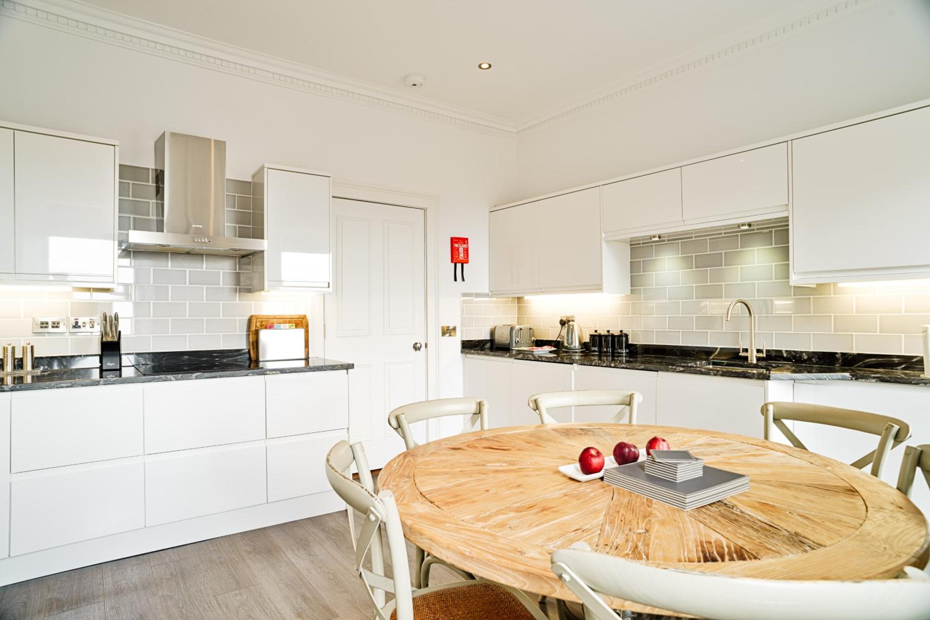 JOIVY Luxury Flats on George Street
