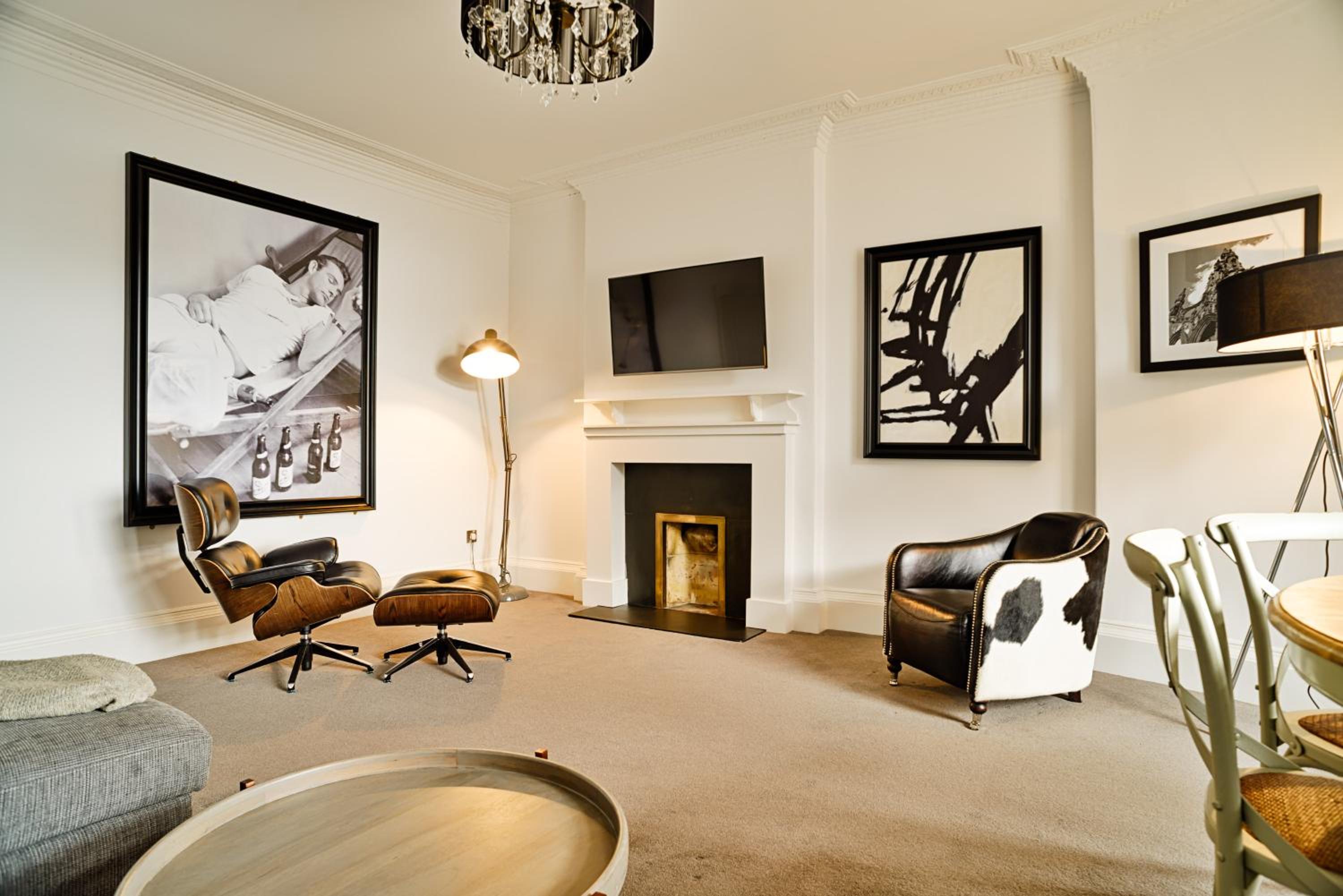 JOIVY Luxury Flats on George Street