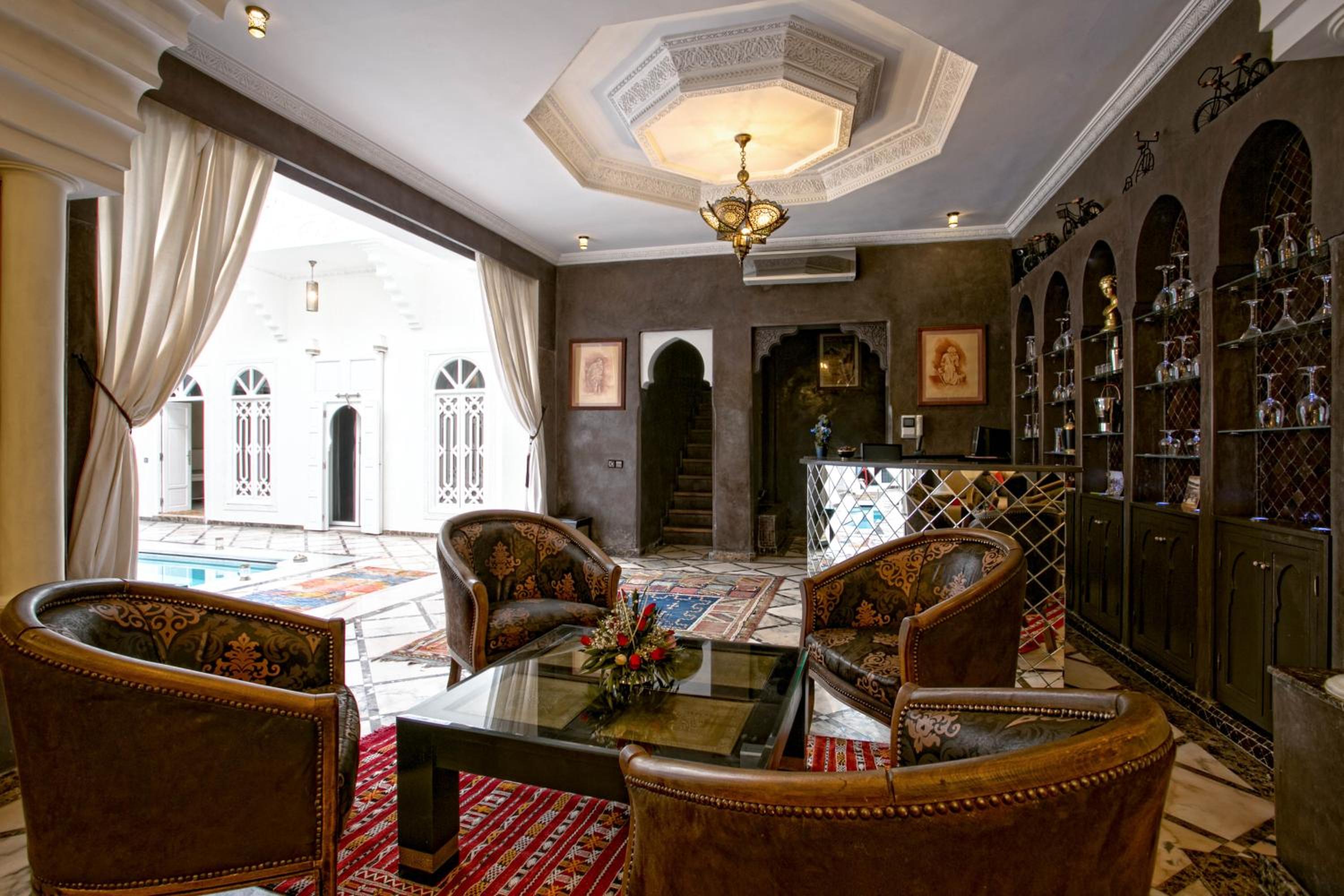 lounge
