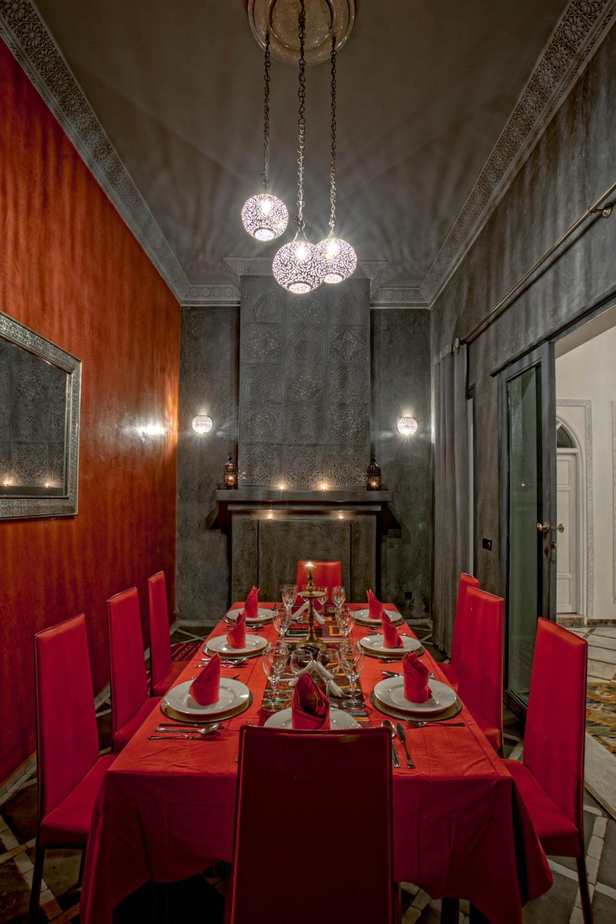 dining