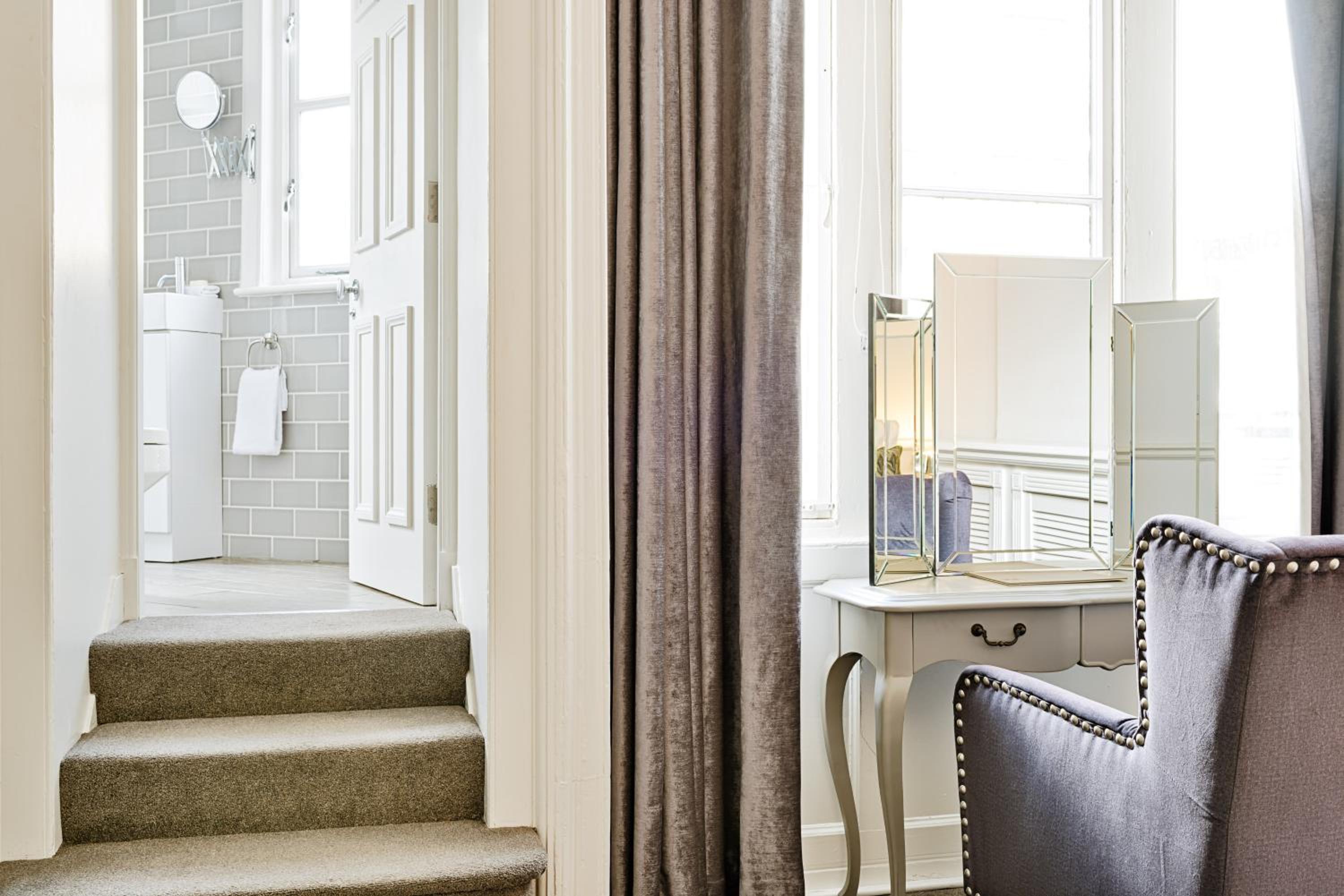 JOIVY Luxury Flats on George Street