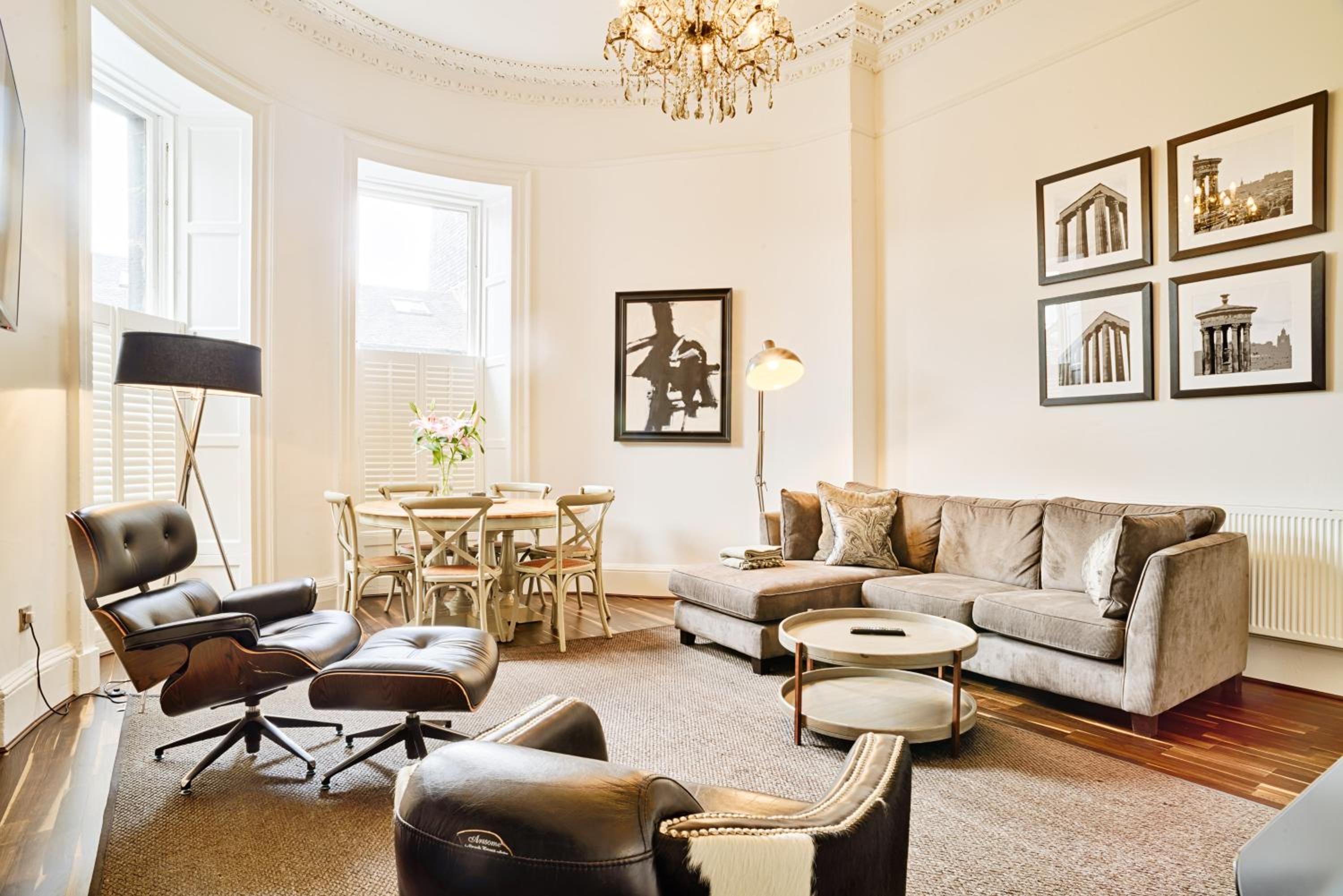JOIVY Luxury Flats on George Street
