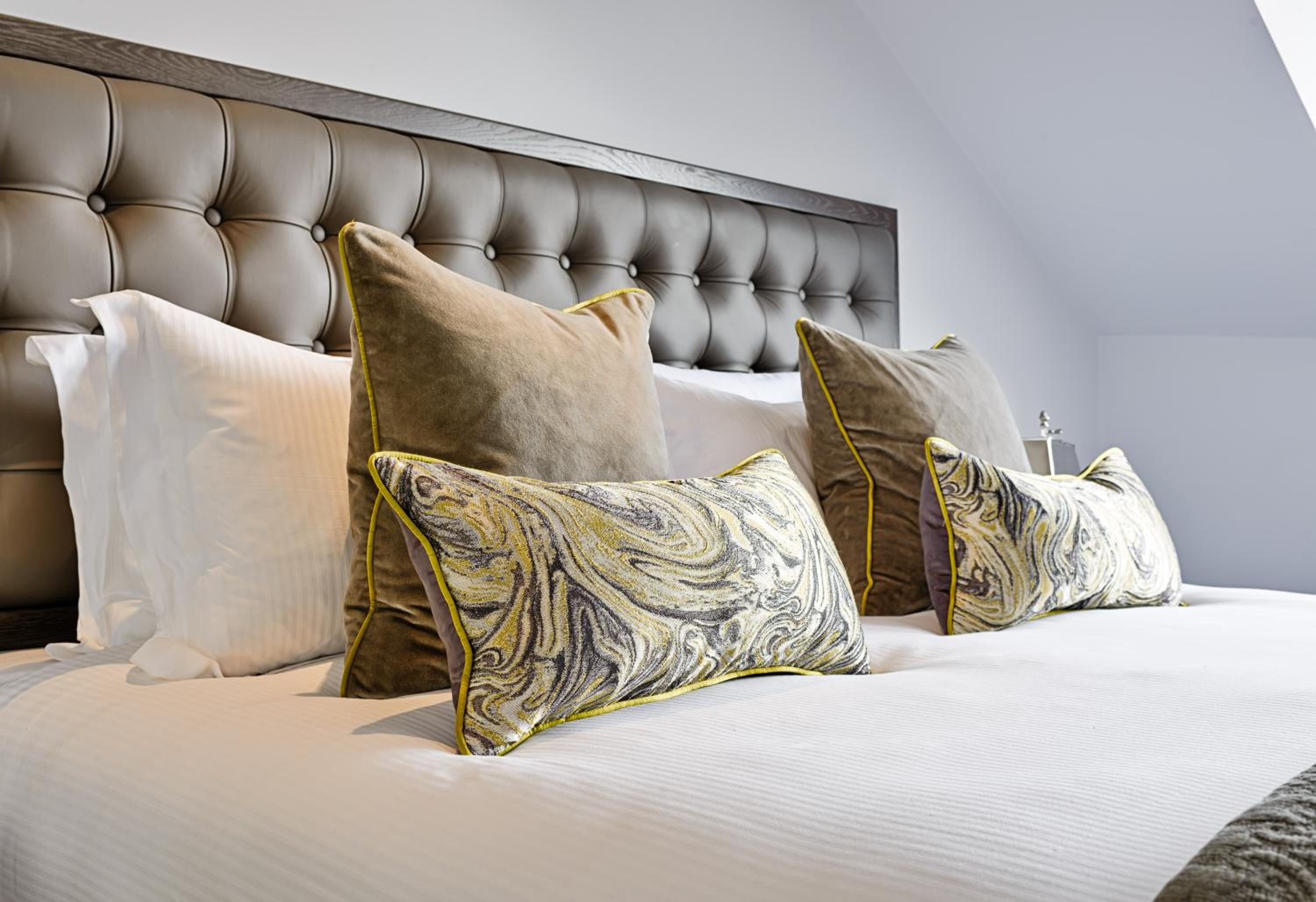 JOIVY Luxury Flats on George Street