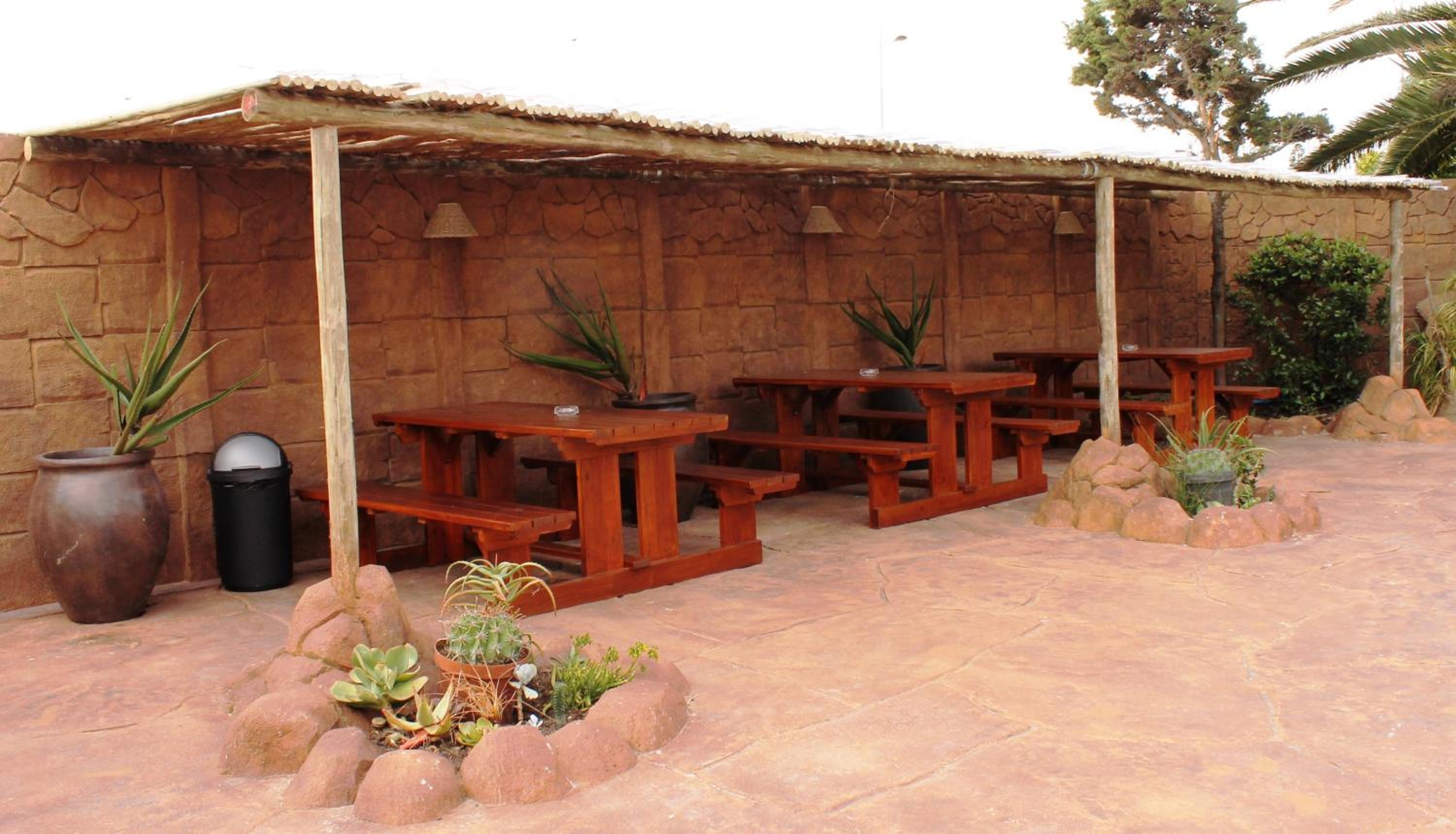 Flintstones Guest House Cape Town
