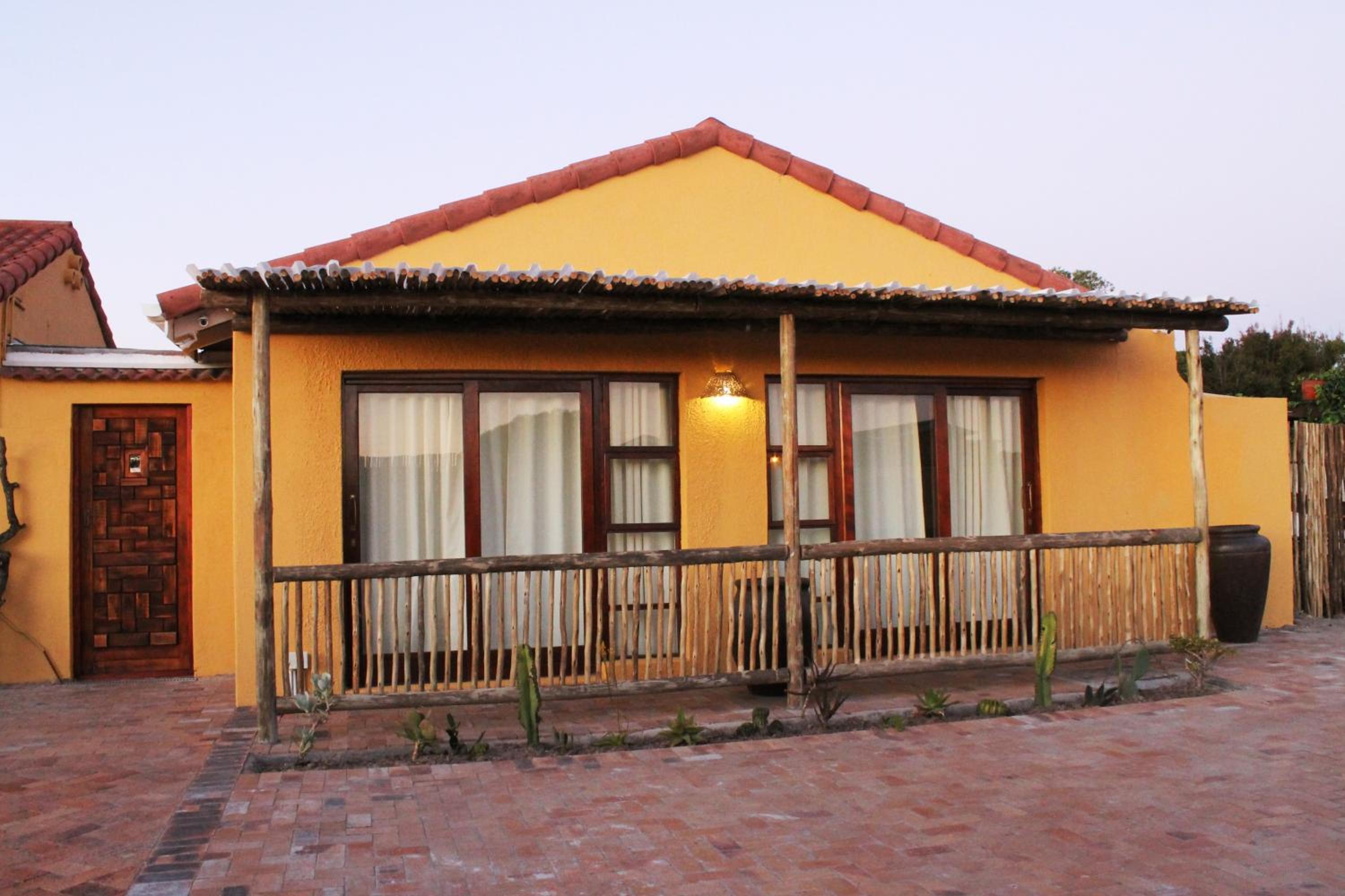 Flintstones Guest House Cape Town